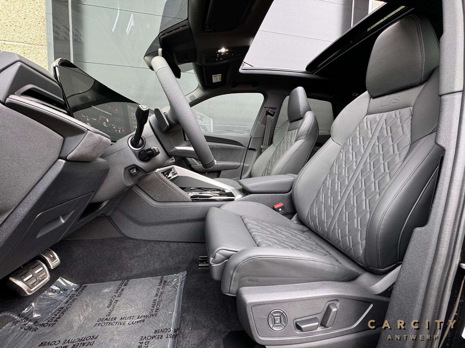 Audi SQ5 SQ5 3.0 V6 TFSI Quattro S tronic 2026 | MASSAGE | TREKHAAK | PANO | HUD | CARBON | OLED | PASSAGIER SCHERM | B&O | 360° |