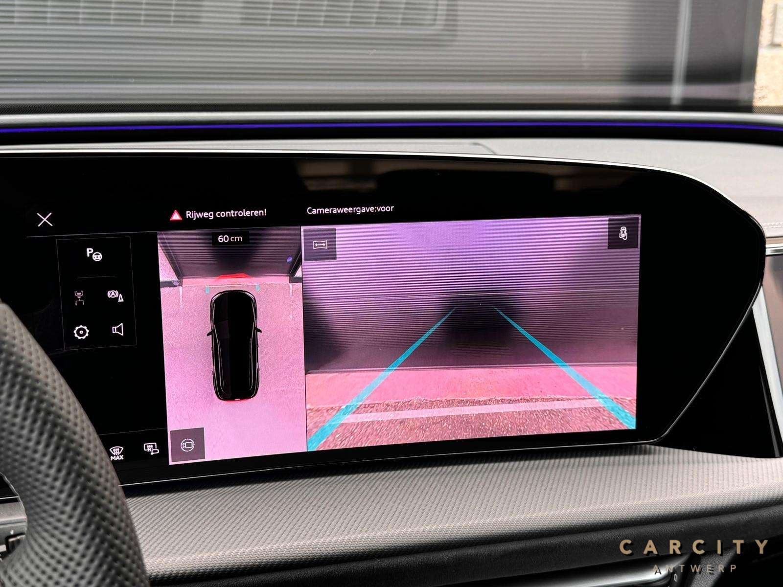 Audi SQ5 SQ5 3.0 V6 TFSI Quattro S tronic 2026 | MASSAGE | TREKHAAK | PANO | HUD | CARBON | OLED | PASSAGIER SCHERM | B&O | 360° |