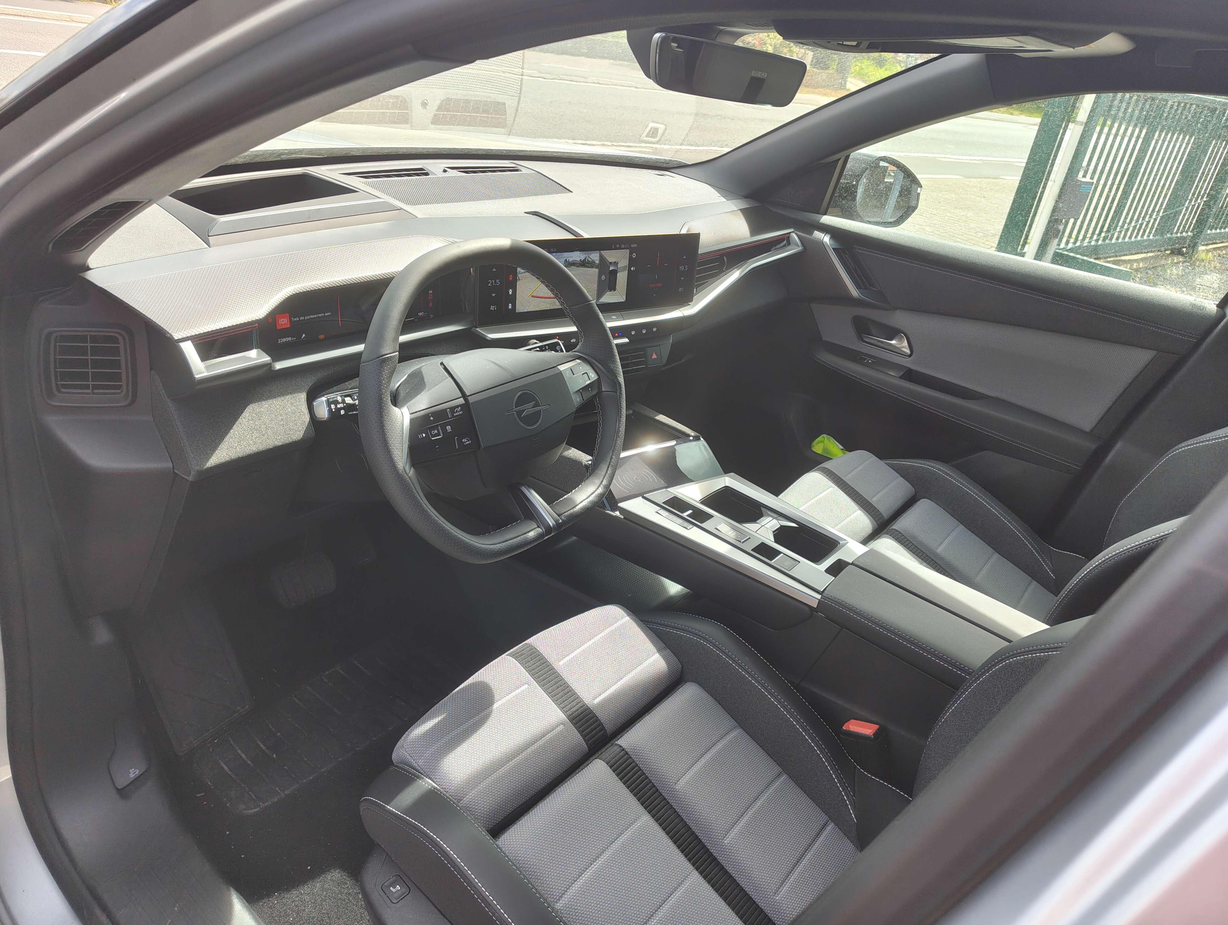 Opel Grandland Grandland GS 1.2 Hybride (benz + el.) 23050 km *