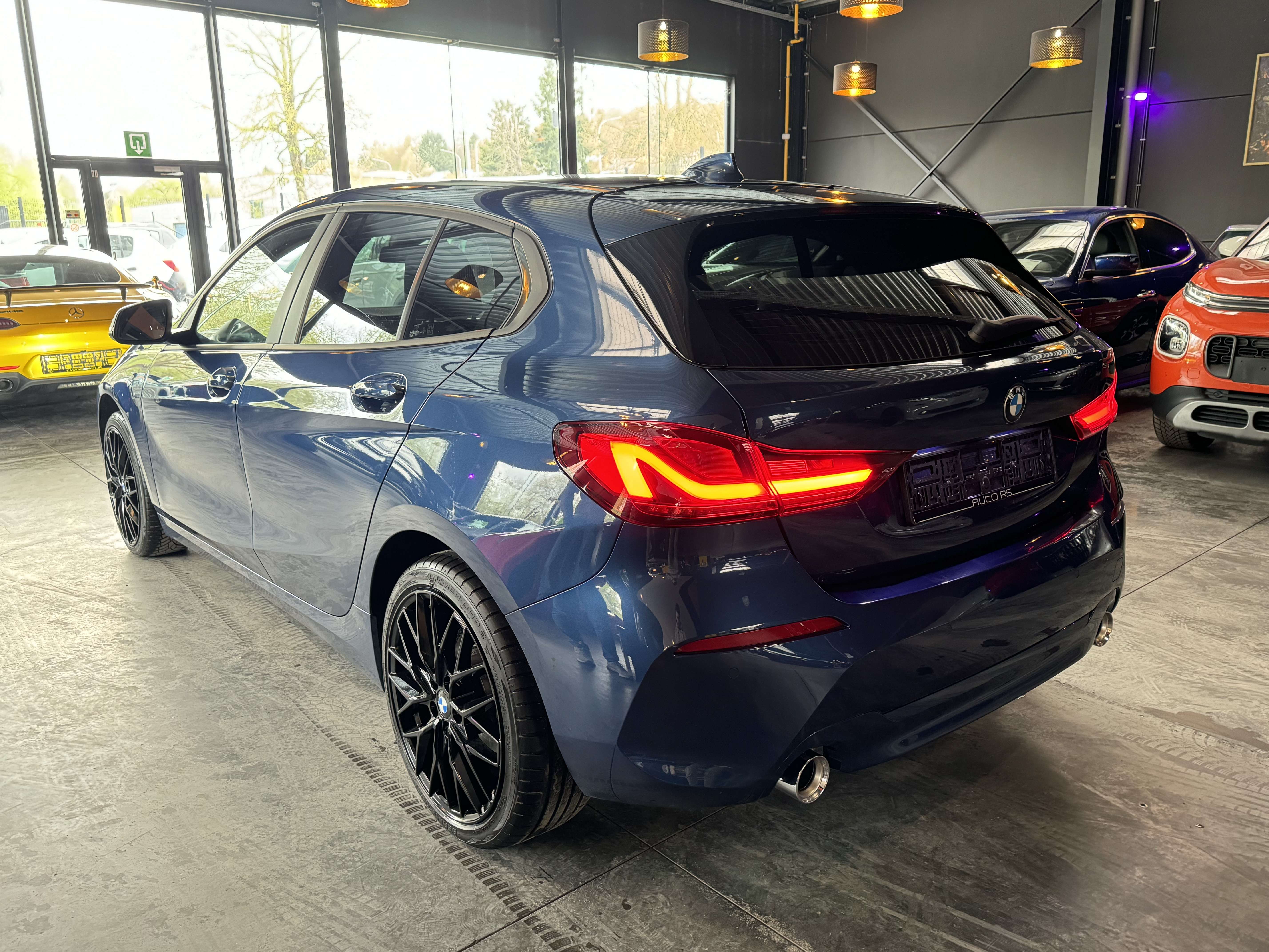BMW 118 d (EURO6d.I.F) COCKPIT DIGI - CARPLAY - AC - JANTE 18P