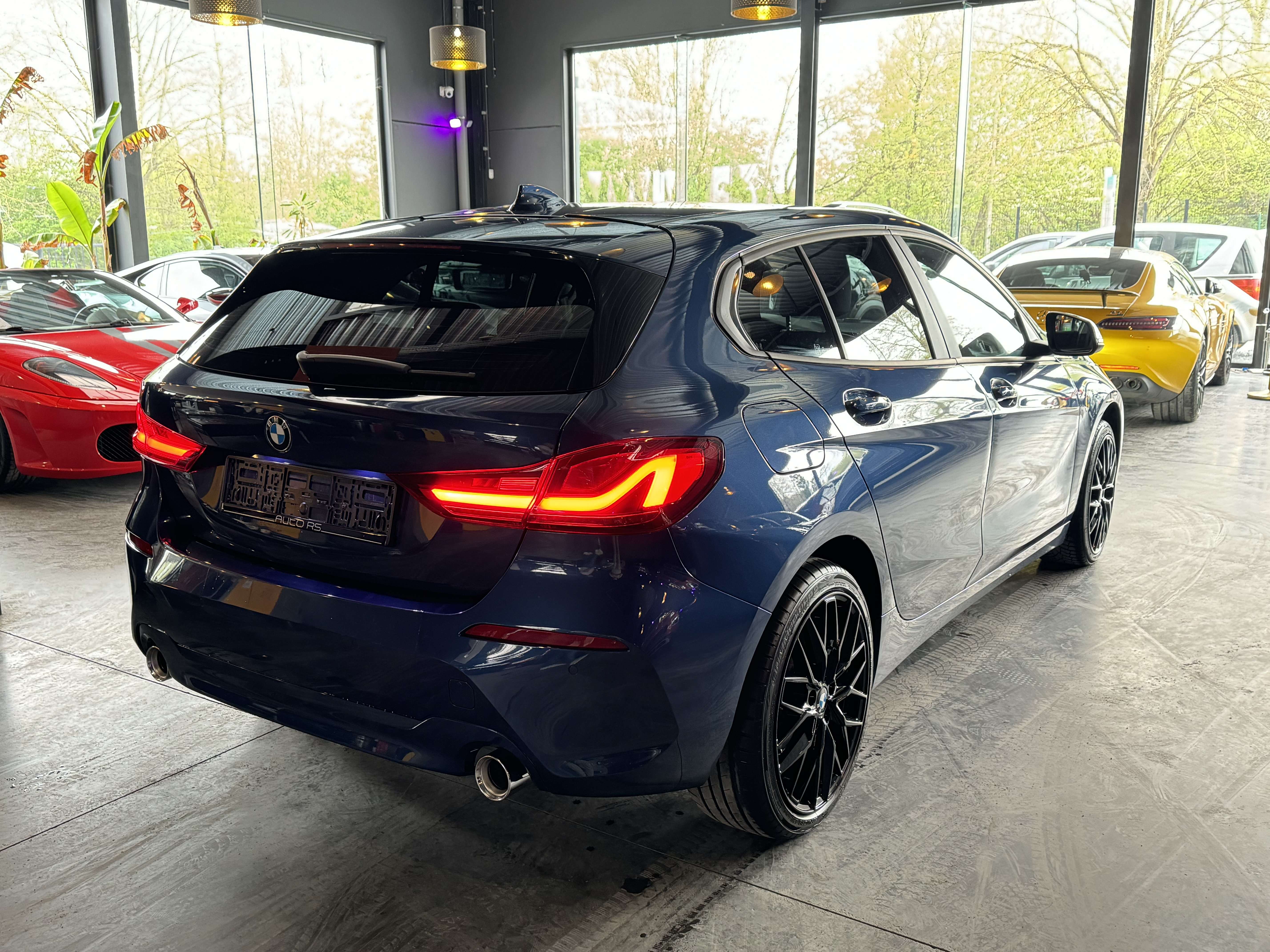 BMW 118 d (EURO6d.I.F) COCKPIT DIGI - CARPLAY - AC - JANTE 18P
