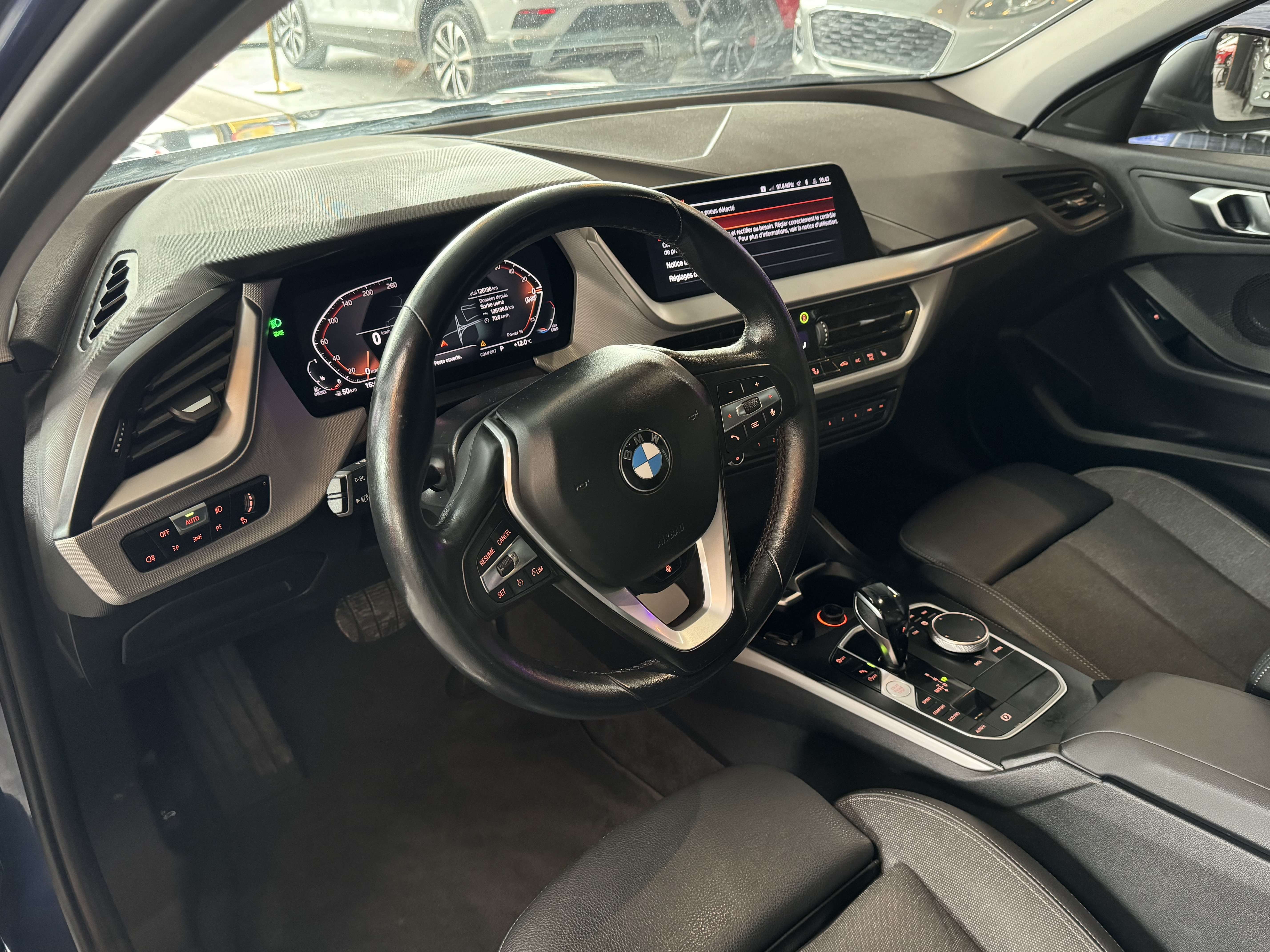 BMW 118 d (EURO6d.I.F) COCKPIT DIGI - CARPLAY - AC - JANTE 18P