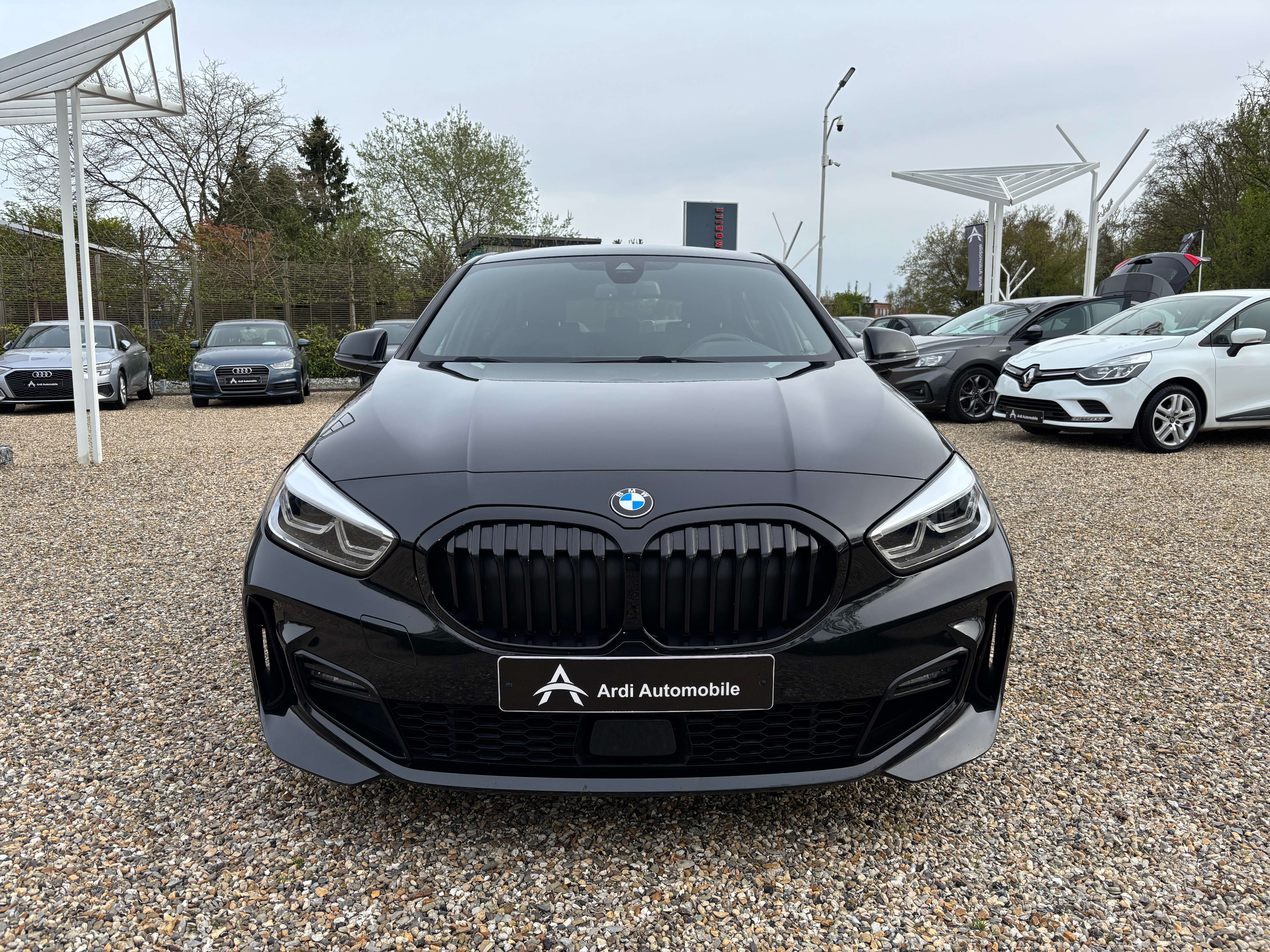 BMW 118 d *PACK M*CARPLAY*CAMERA*LED*1ER PROPRIO*GARANTIE*