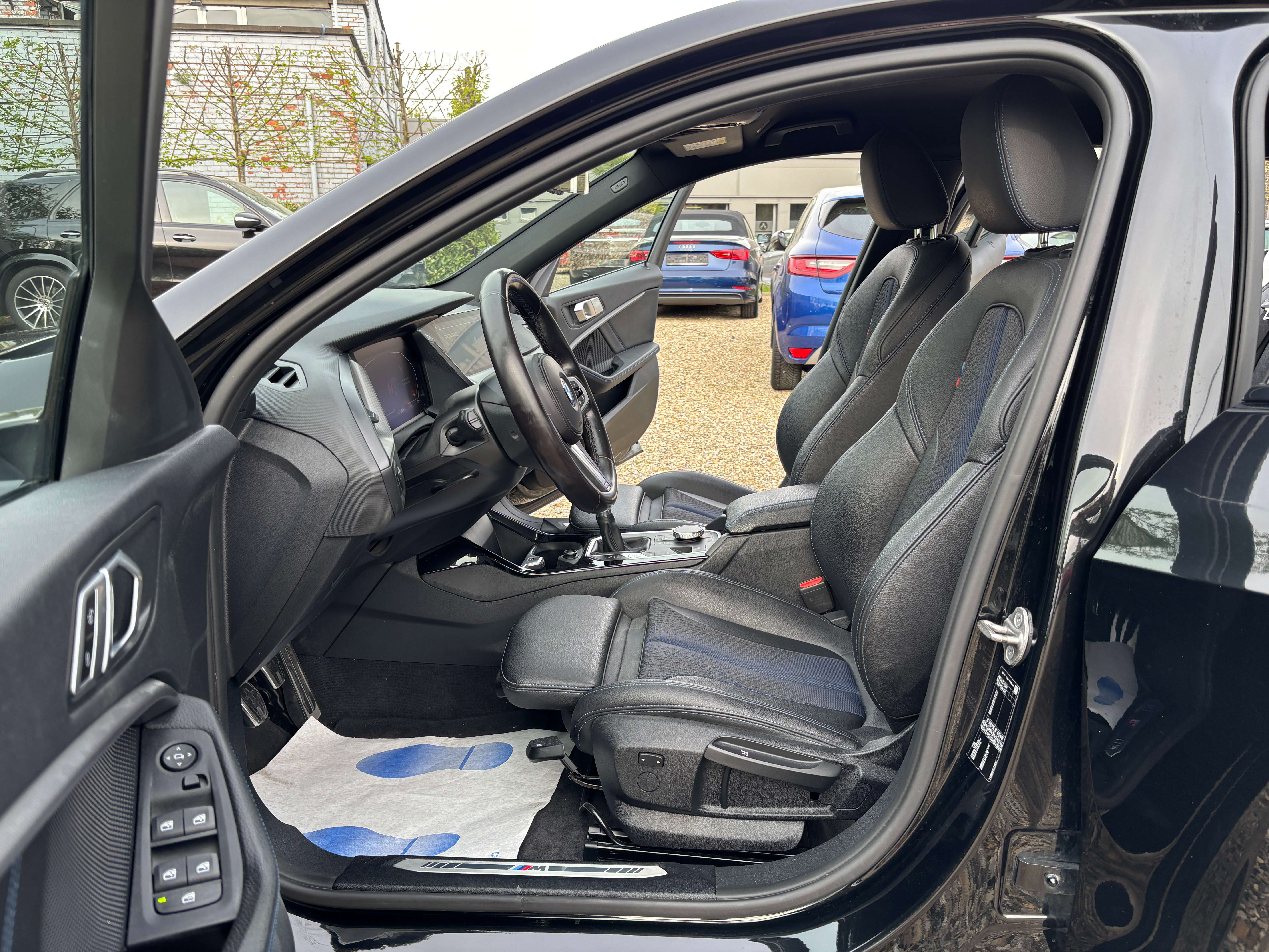 BMW 118 d *PACK M*CARPLAY*CAMERA*LED*1ER PROPRIO*GARANTIE*