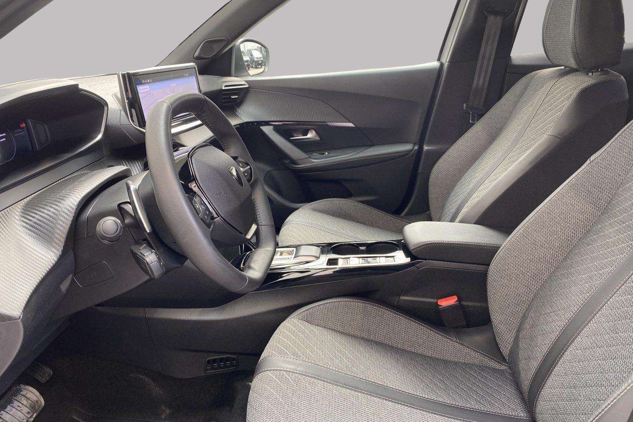 Peugeot 2008 Allure - HYBRID - 145 pk