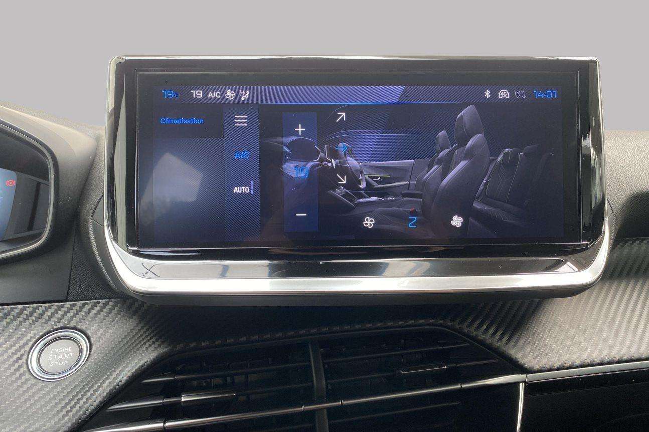Peugeot 2008 Allure - HYBRID - 145 pk