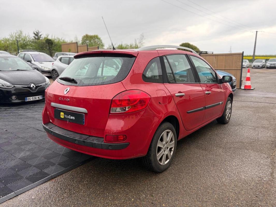 Renault Clio ESTATE 1.5 DCI 105 DYNAMIQUE - ENTRETIEN A JOUR CLIMATISATION BOITE 6