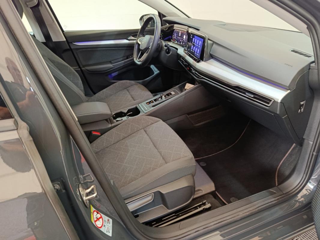 Volkswagen Golf VIII 1.0 ETSI OPF 110 DSG7 LIFE BUSINESS