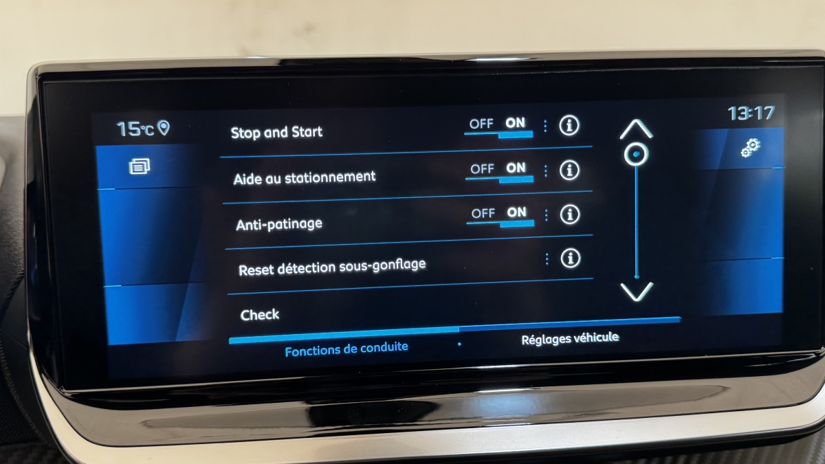 Peugeot 2008 II PureTech 130 S&S EAT8 ALLURE PACK