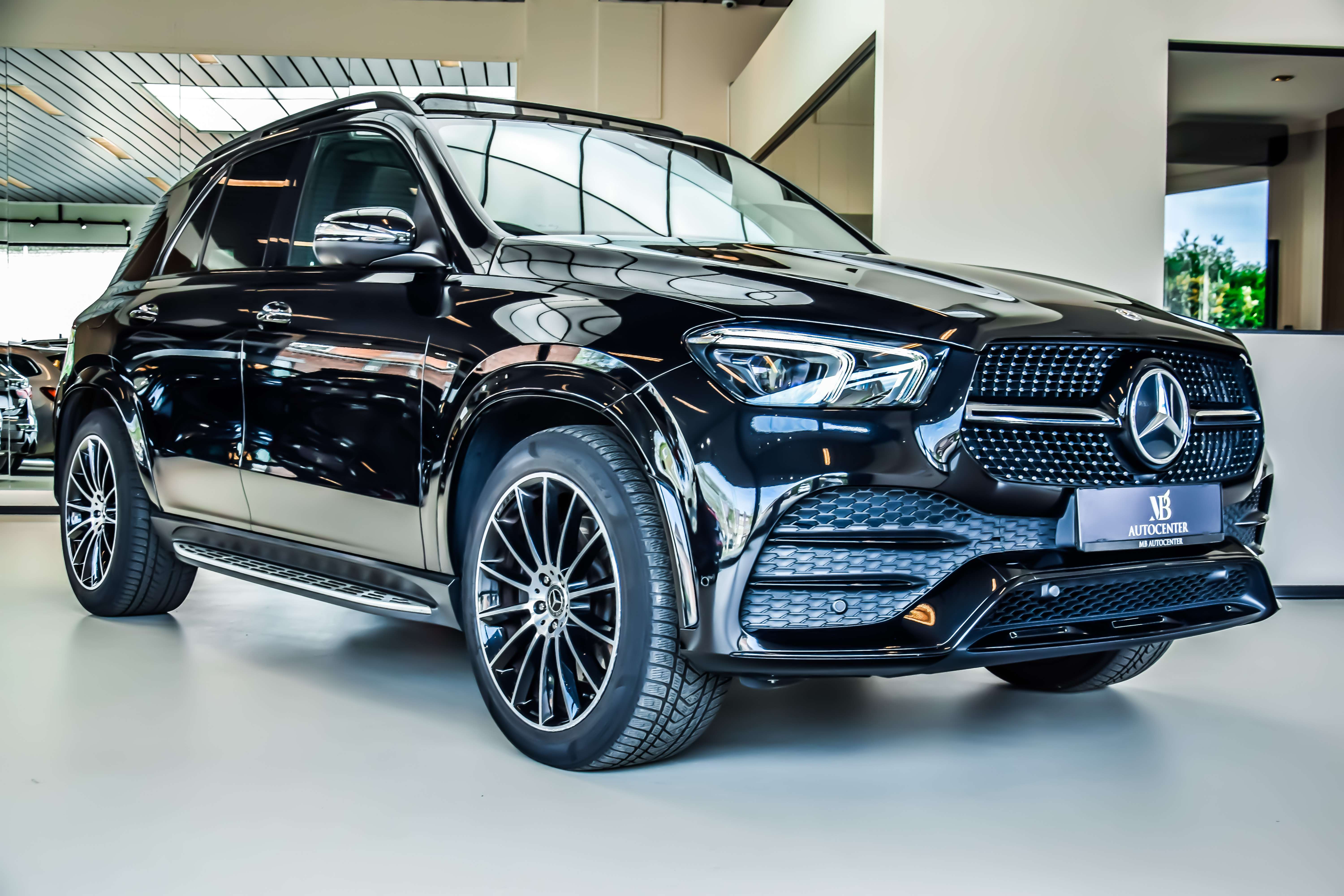 Mercedes-Benz GLE 300 d AMG-Line Night Edition 02/2020 - Full Option!!