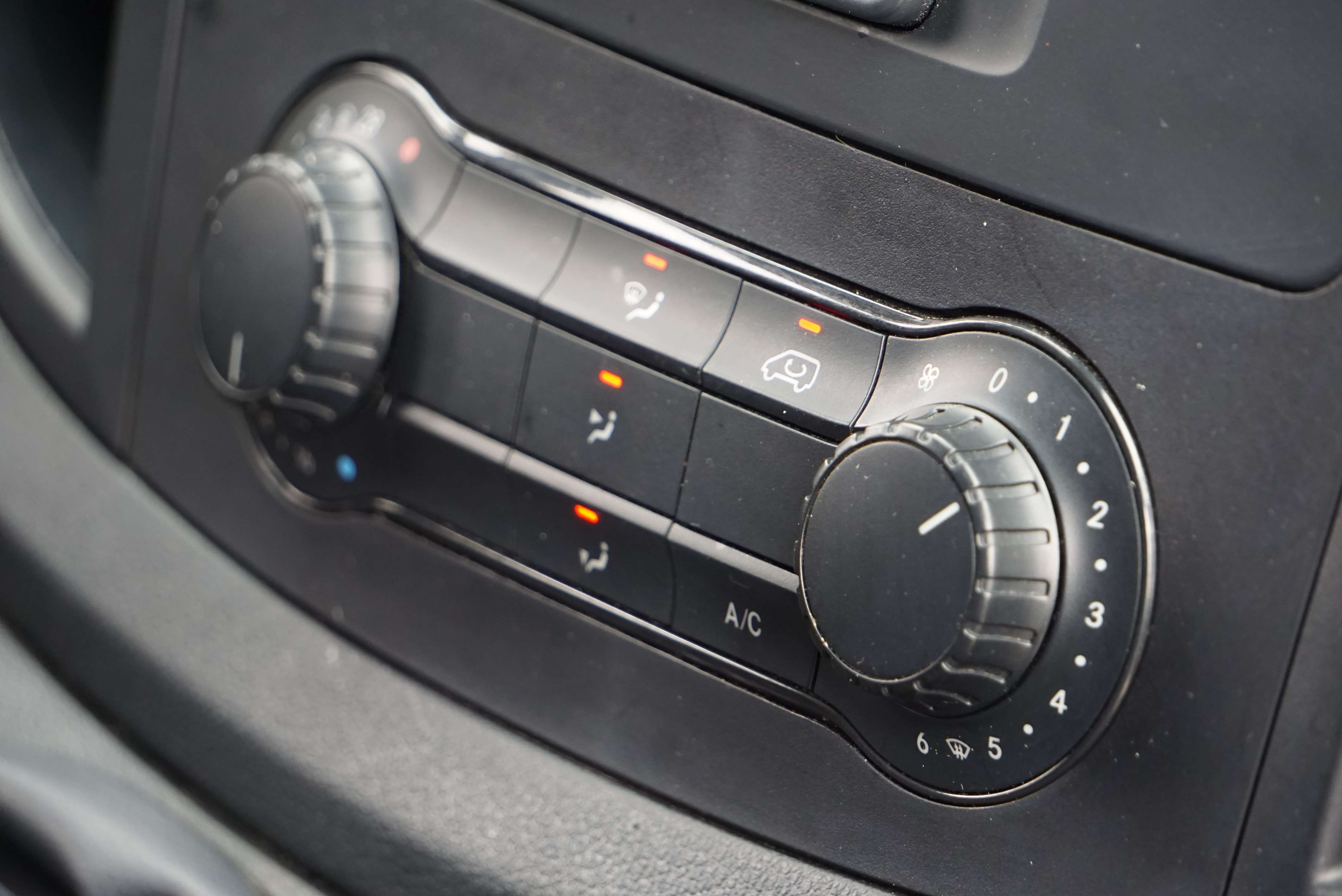 Mercedes-Benz Vito 1.6 BlueTEC 3 PLACES TVA-BTW RECUP UTILITAIRE CLIM