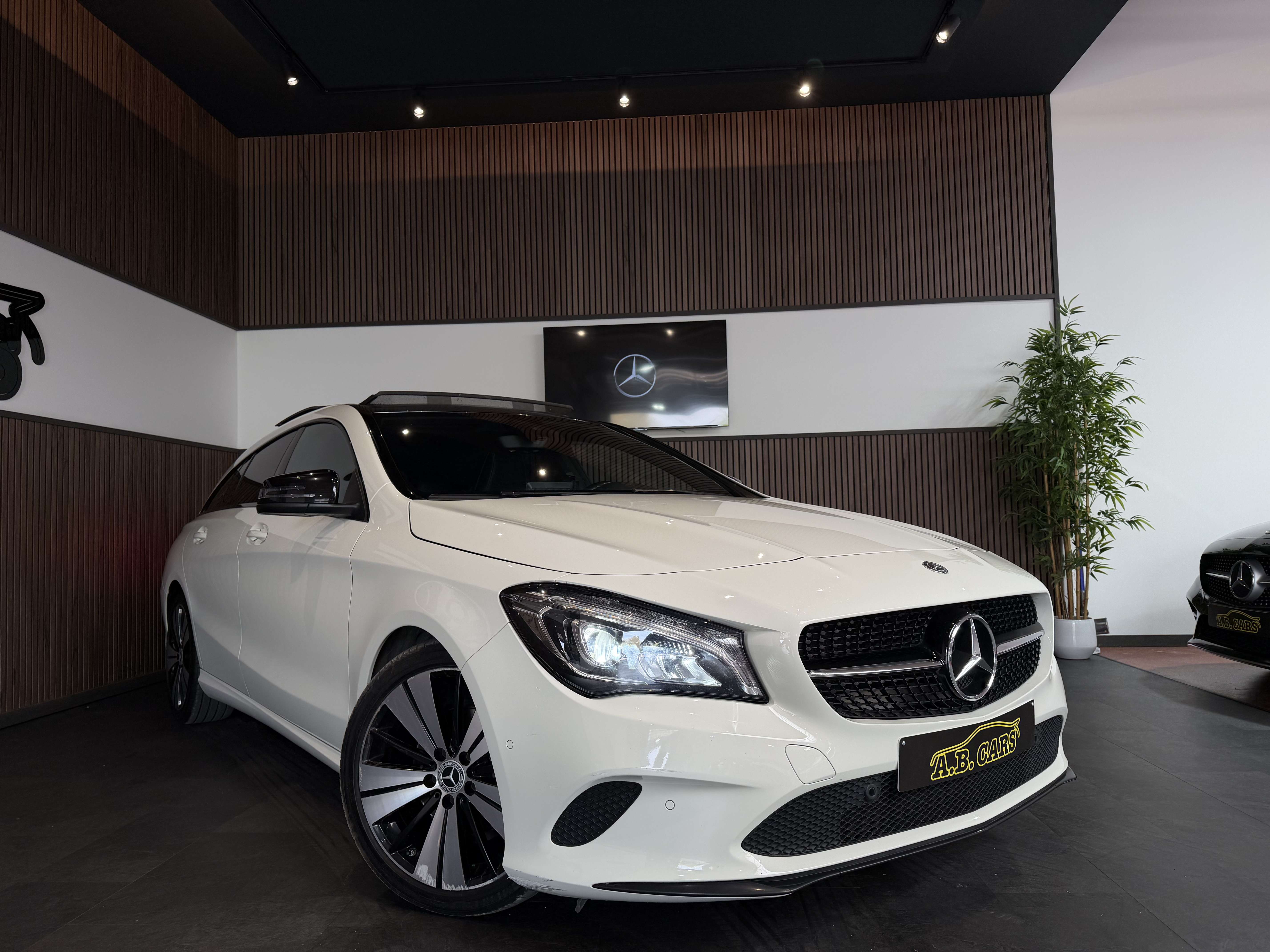 Mercedes-Benz CLA 180 d Business Solution - AUTOMATIQUE - GARANTIE 12MOIS