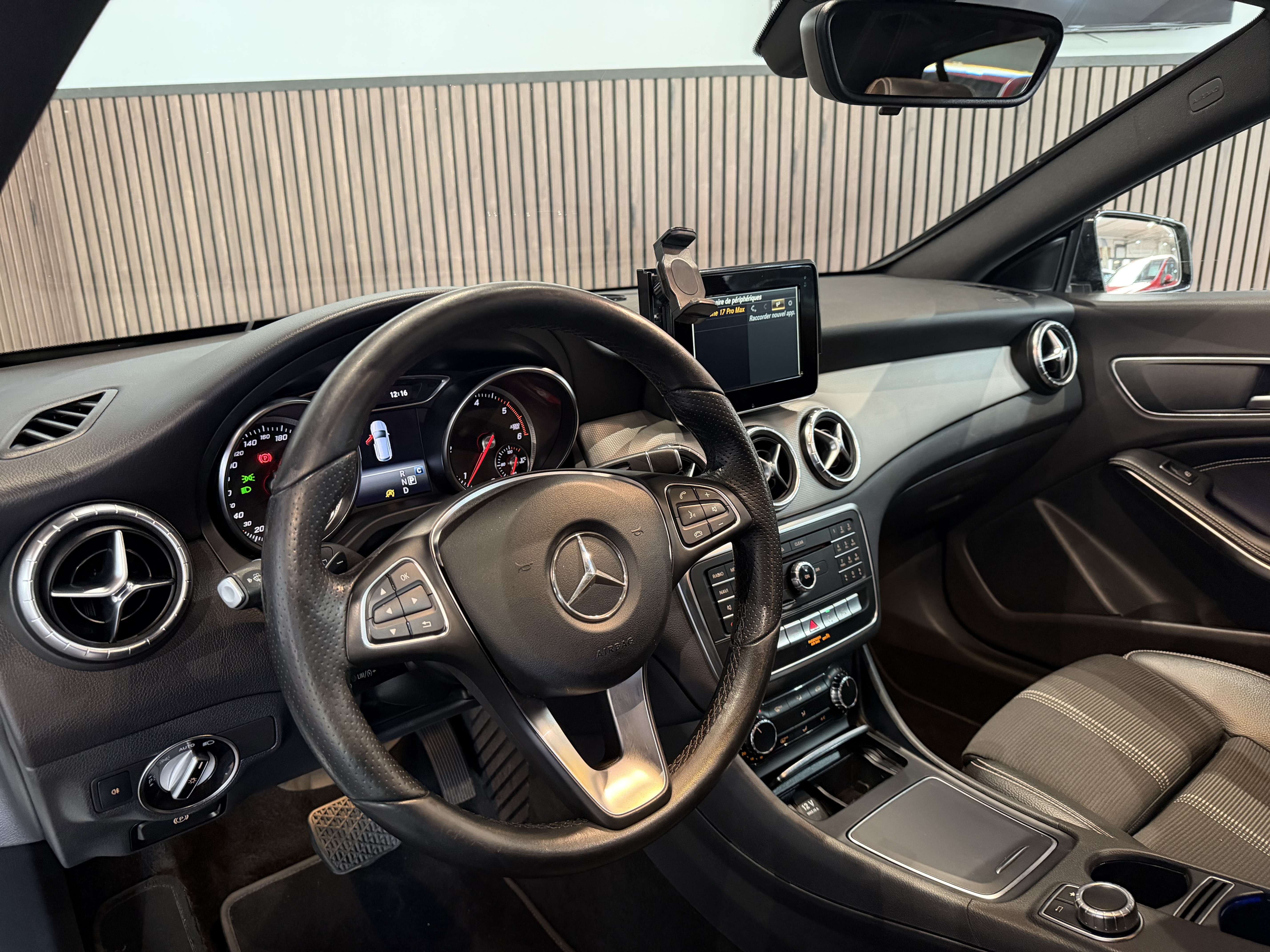 Mercedes-Benz CLA 180 d Business Solution - AUTOMATIQUE - GARANTIE 12MOIS