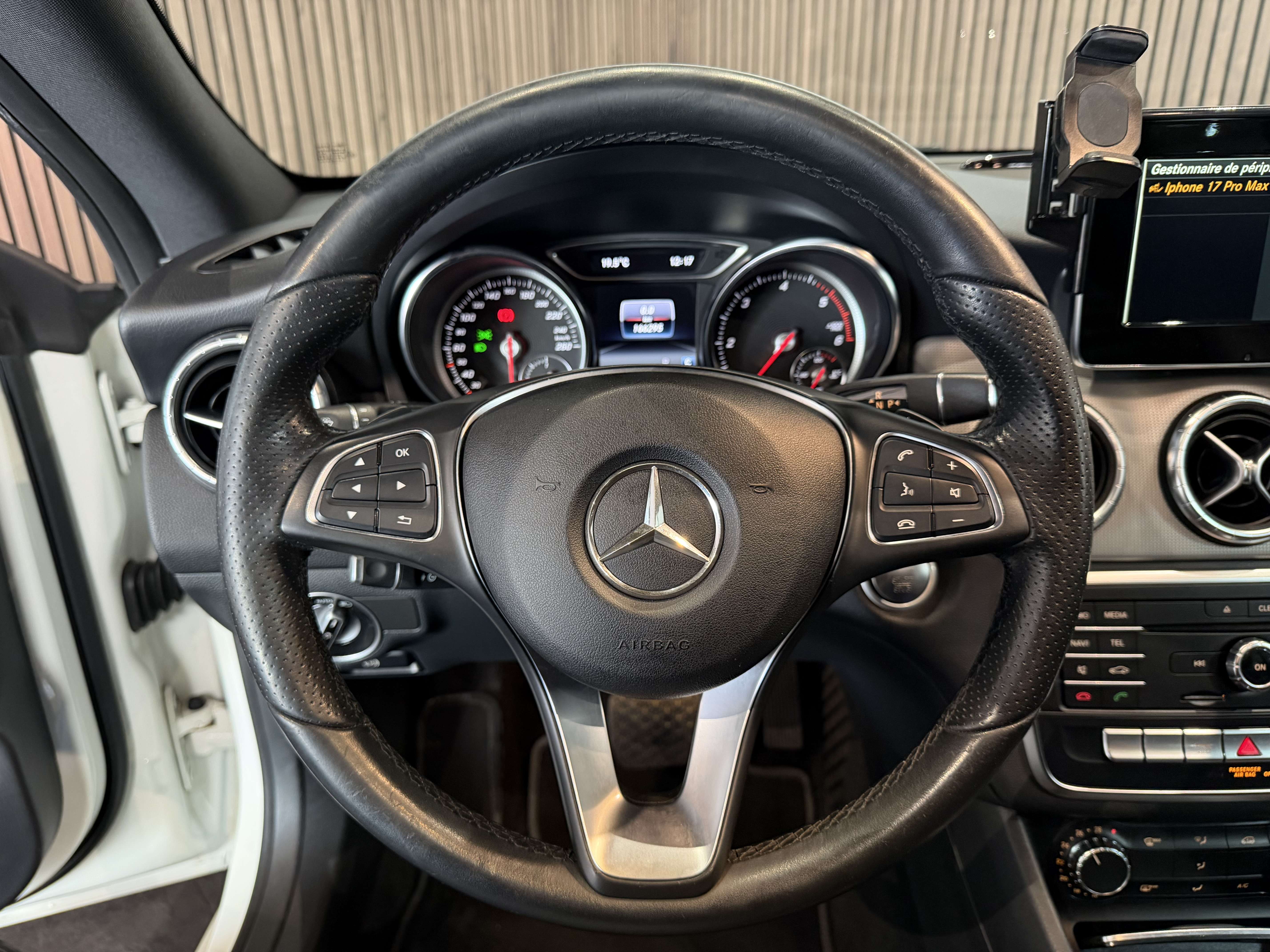 Mercedes-Benz CLA 180 d Business Solution - AUTOMATIQUE - GARANTIE 12MOIS