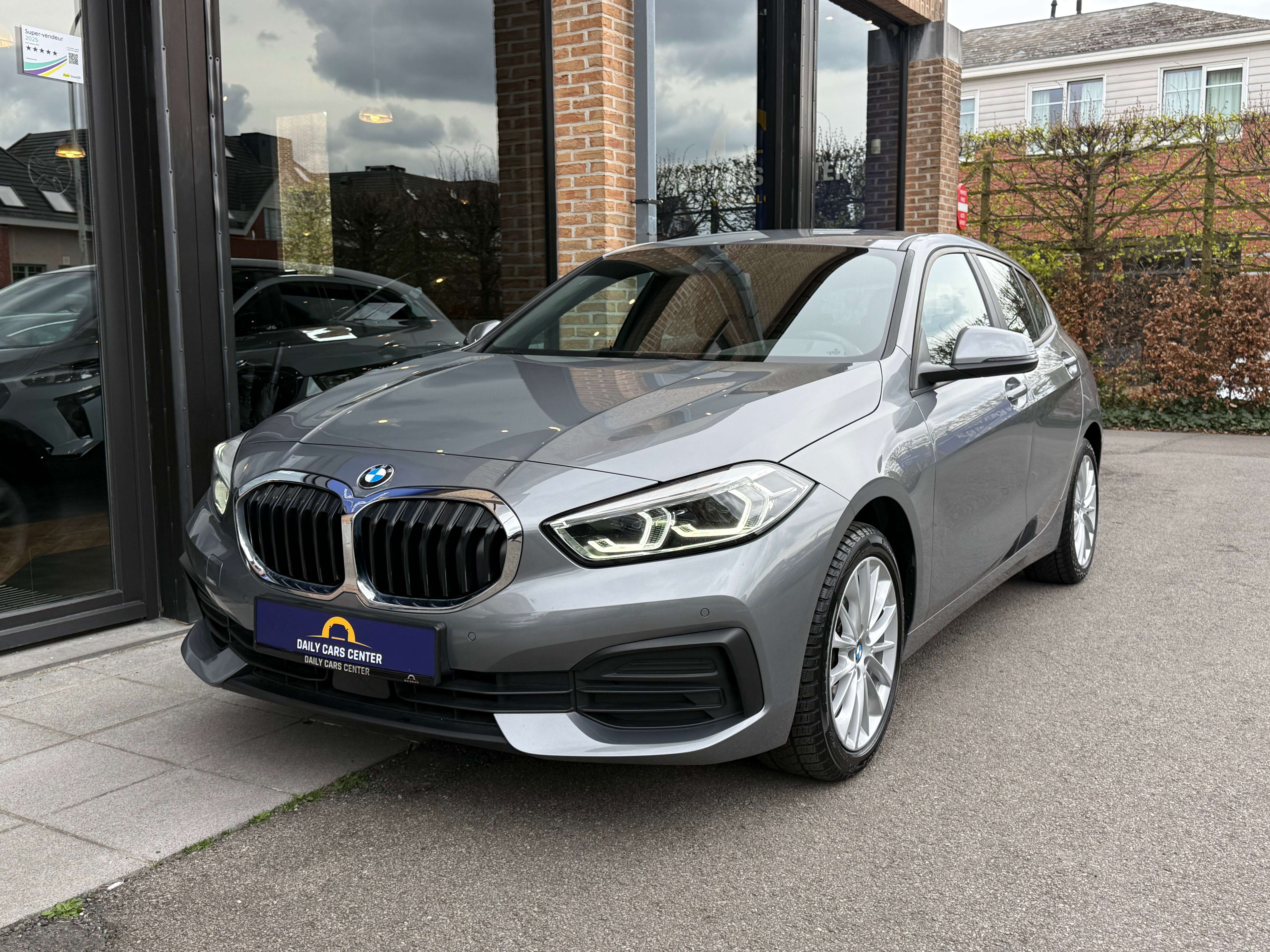 BMW 118 iA OPF Volant M I S.chauff I Led I CarPlay
