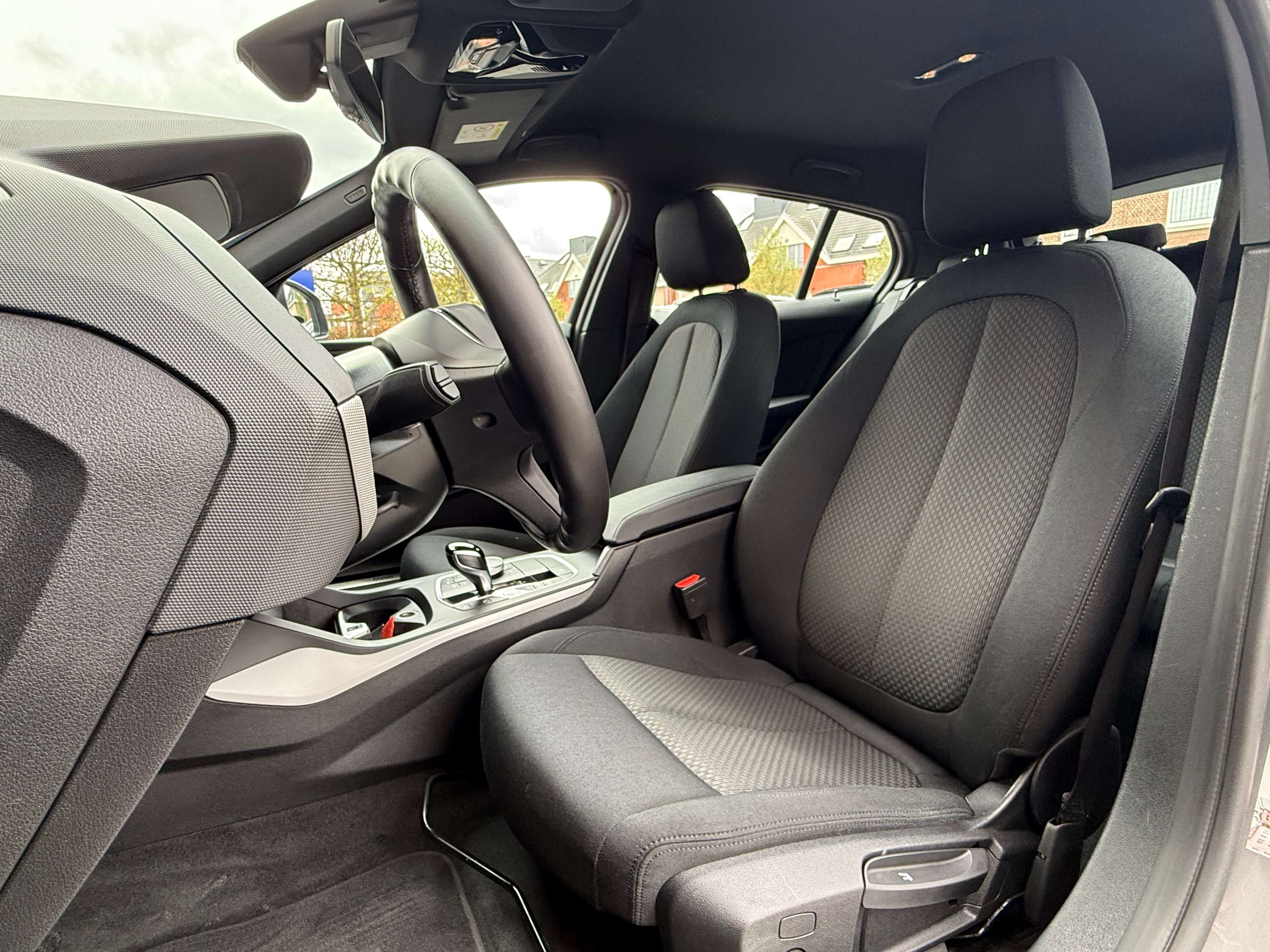 BMW 118 iA OPF Volant M I S.chauff I Led I CarPlay