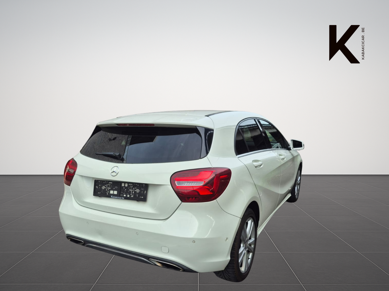 Mercedes-Benz A 180 Sensation - Premium Accessible et Petit Budget - Garantie 12 Mois avec Entretien Effectué - Dispo Rapide - Zone LEZ Ok