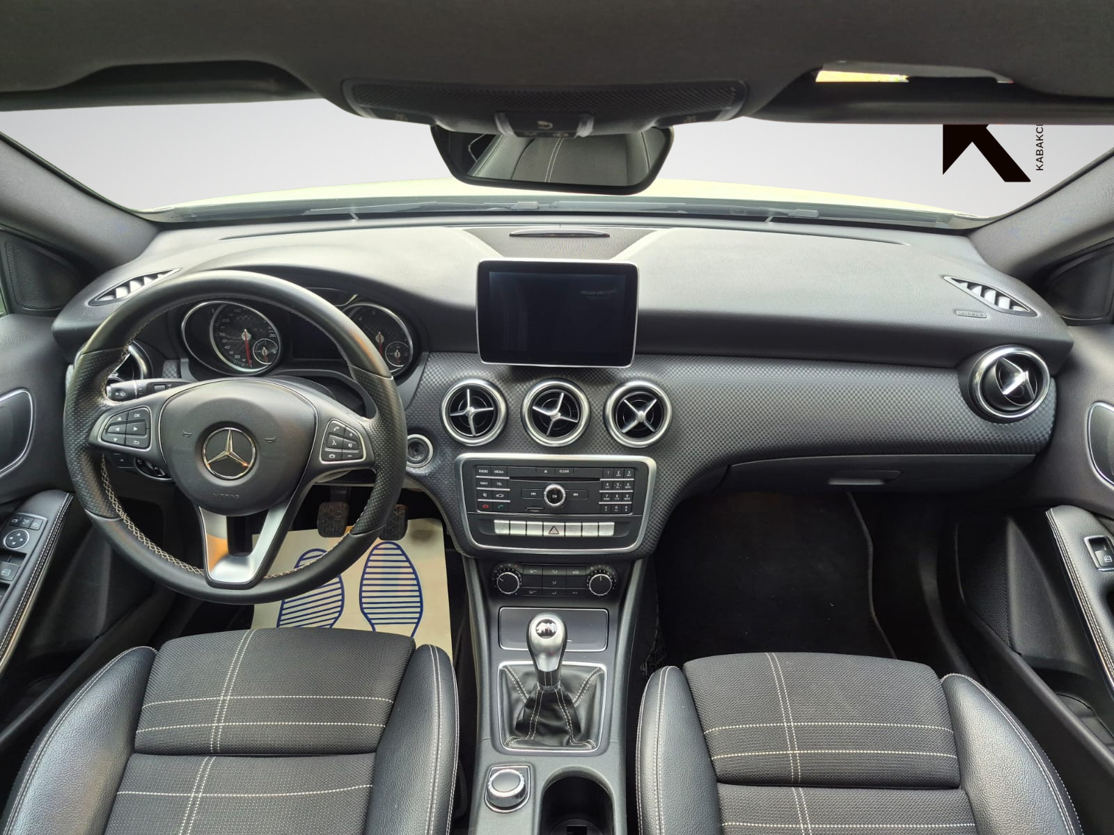 Mercedes-Benz A 180 Sensation - Premium Accessible et Petit Budget - Garantie 12 Mois avec Entretien Effectué - Dispo Rapide - Zone LEZ Ok