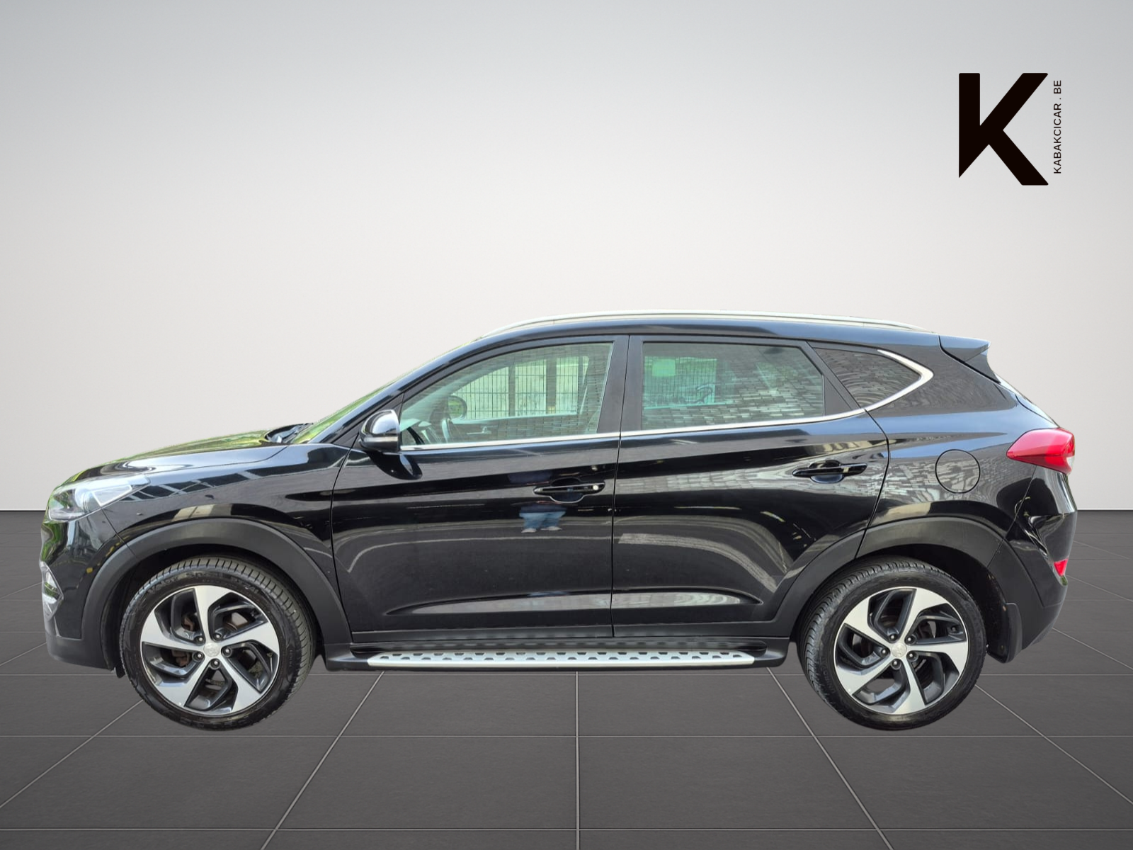 Hyundai TUCSON 1.7 CRDi 2WD Premium - SUV Fiable Idéal Famille - Garantie 12 Mois avec Entretien effectué - Zone LEZ Ok