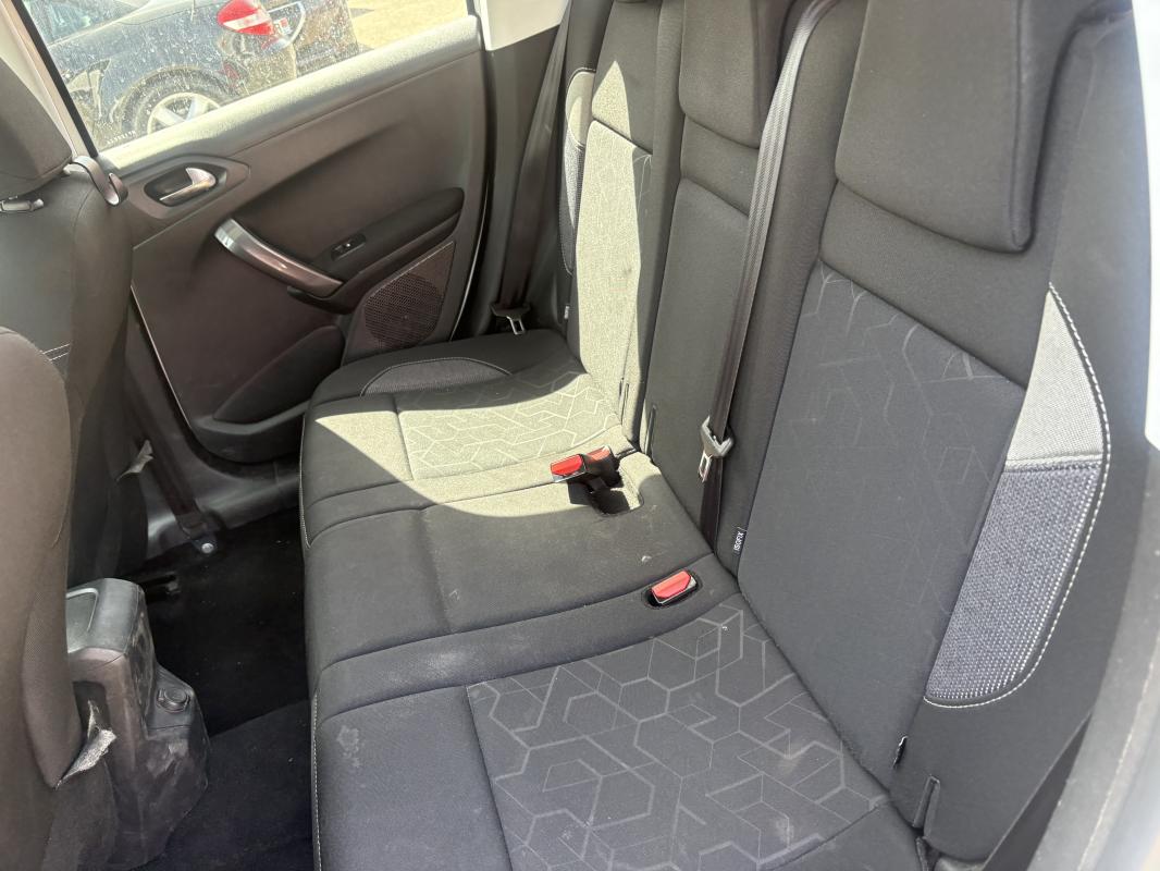 Peugeot 2008 VTI 82CV STYLE BVM5