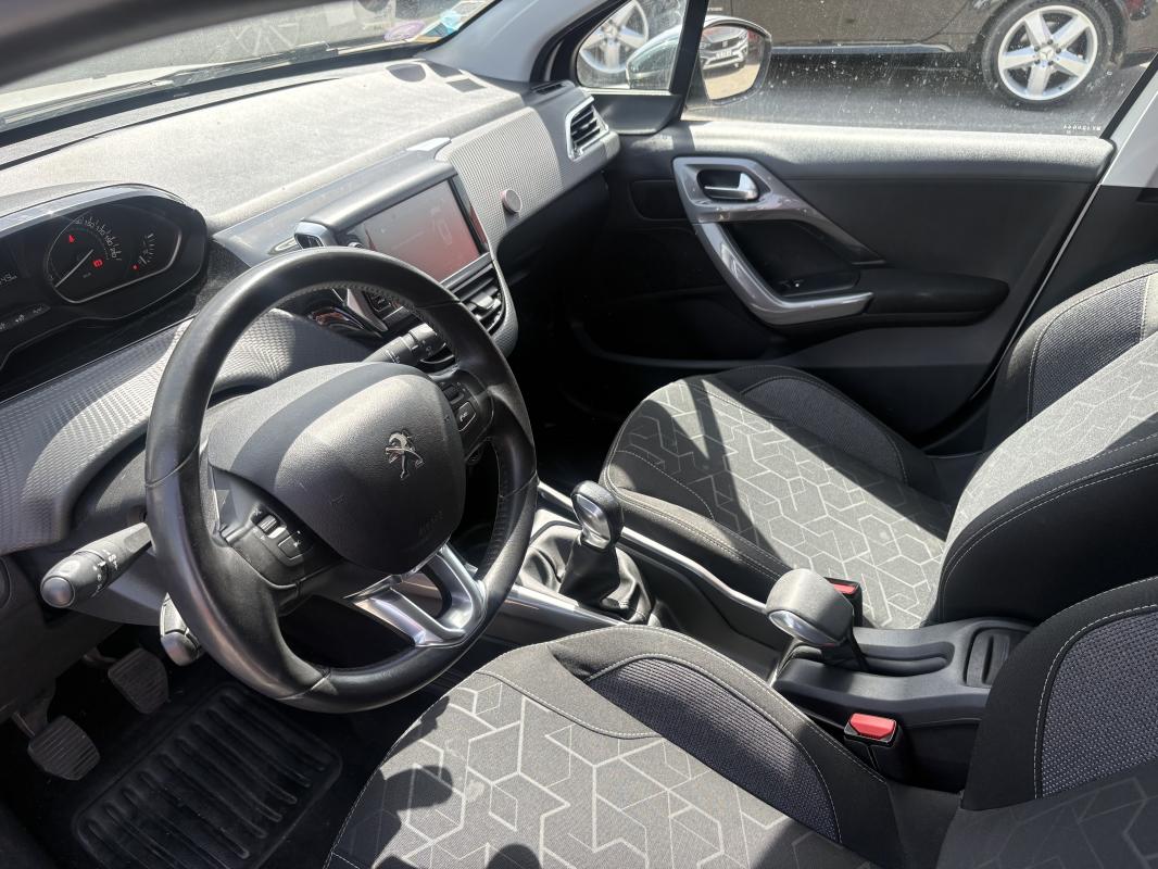 Peugeot 2008 VTI 82CV STYLE BVM5