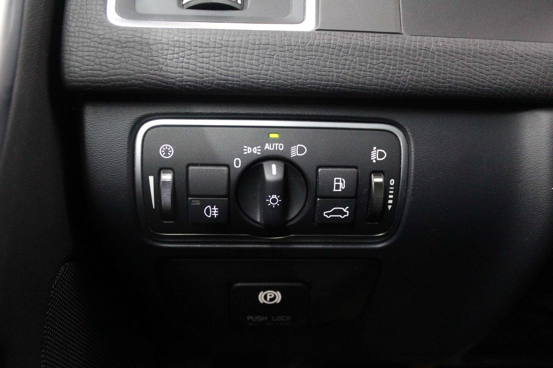 Volvo XC60 * VERKOCHT * VENDU * SOLD *