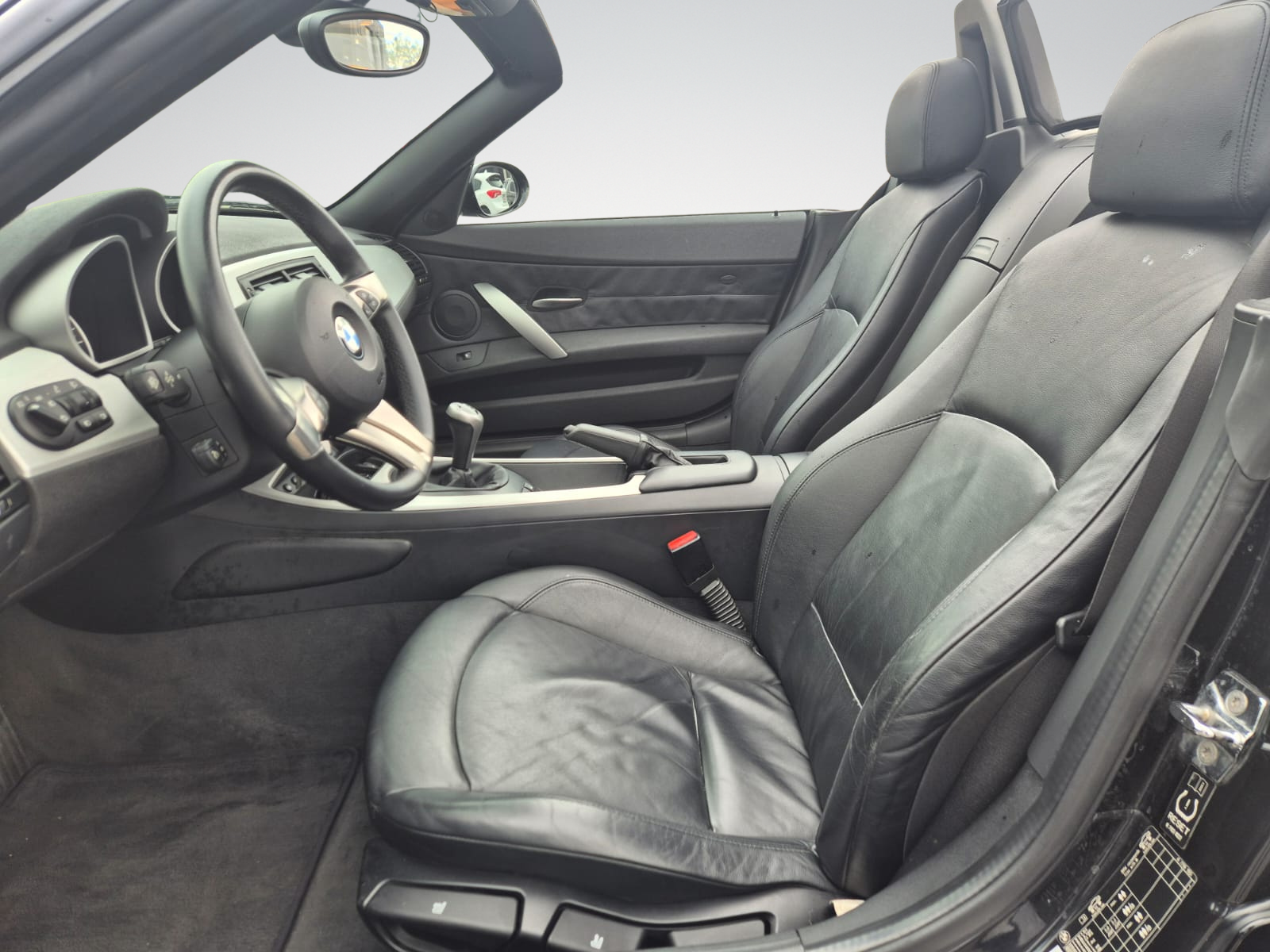 BMW Z4 2.0i 16v / Carnet / Clim Auto / Garantie 12 Mois