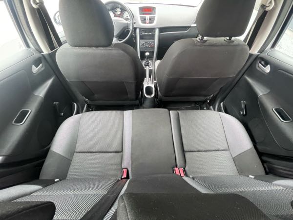 Peugeot 207 (2) 1.4 VTI 95 URBAN MOVE 5P