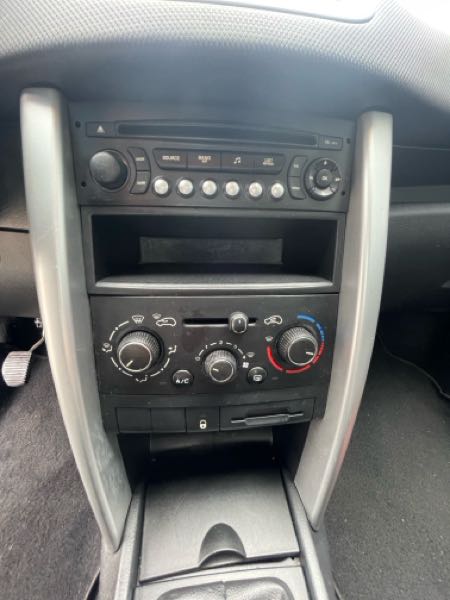 Peugeot 207 (2) 1.4 VTI 95 URBAN MOVE 5P