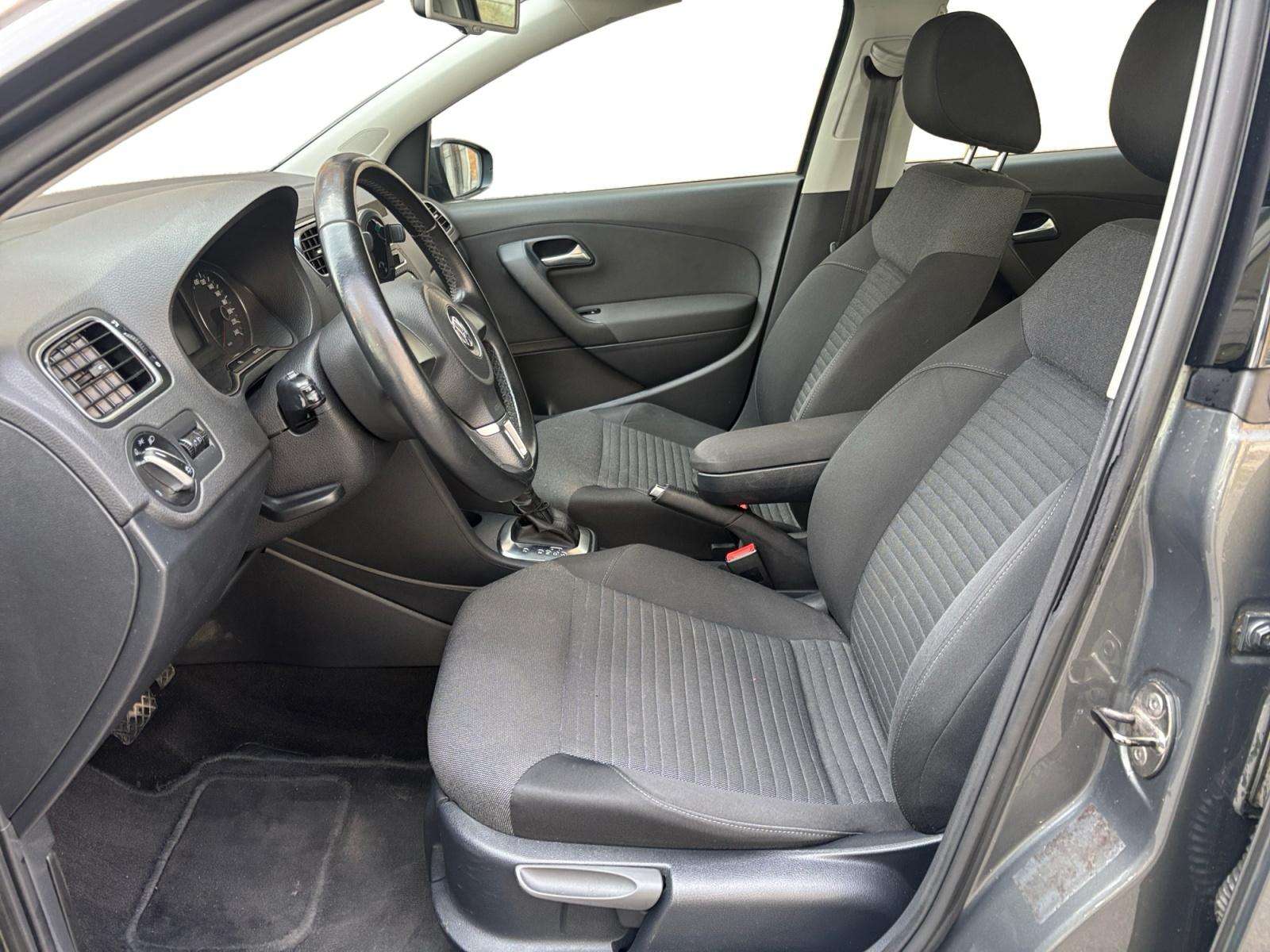 Volkswagen Polo Polo 1.4i Comfortline DSG/CAMÉRA DE RECUL/CARPLAY/BOITE AUTO