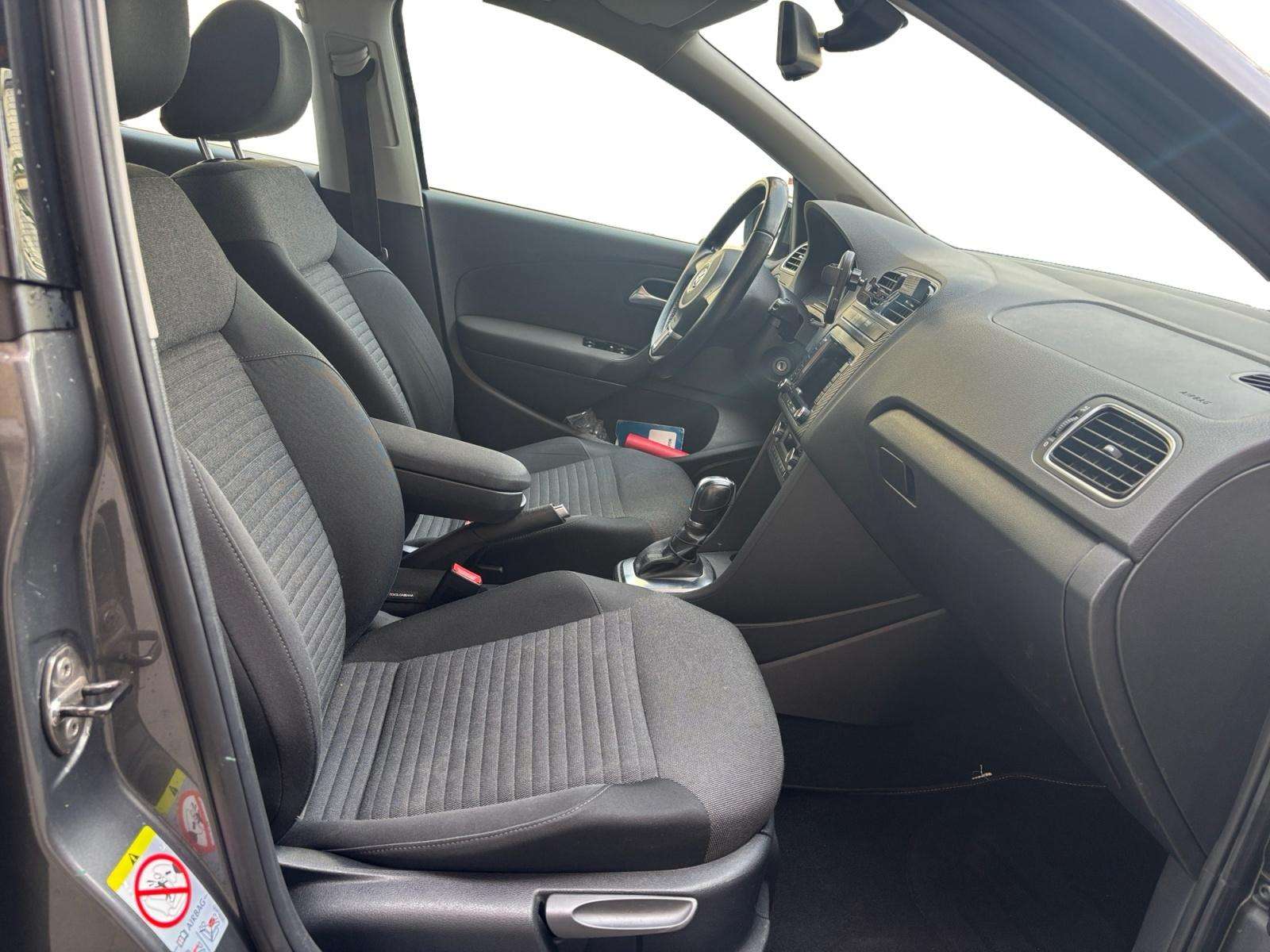 Volkswagen Polo Polo 1.4i Comfortline DSG/CAMÉRA DE RECUL/CARPLAY/BOITE AUTO