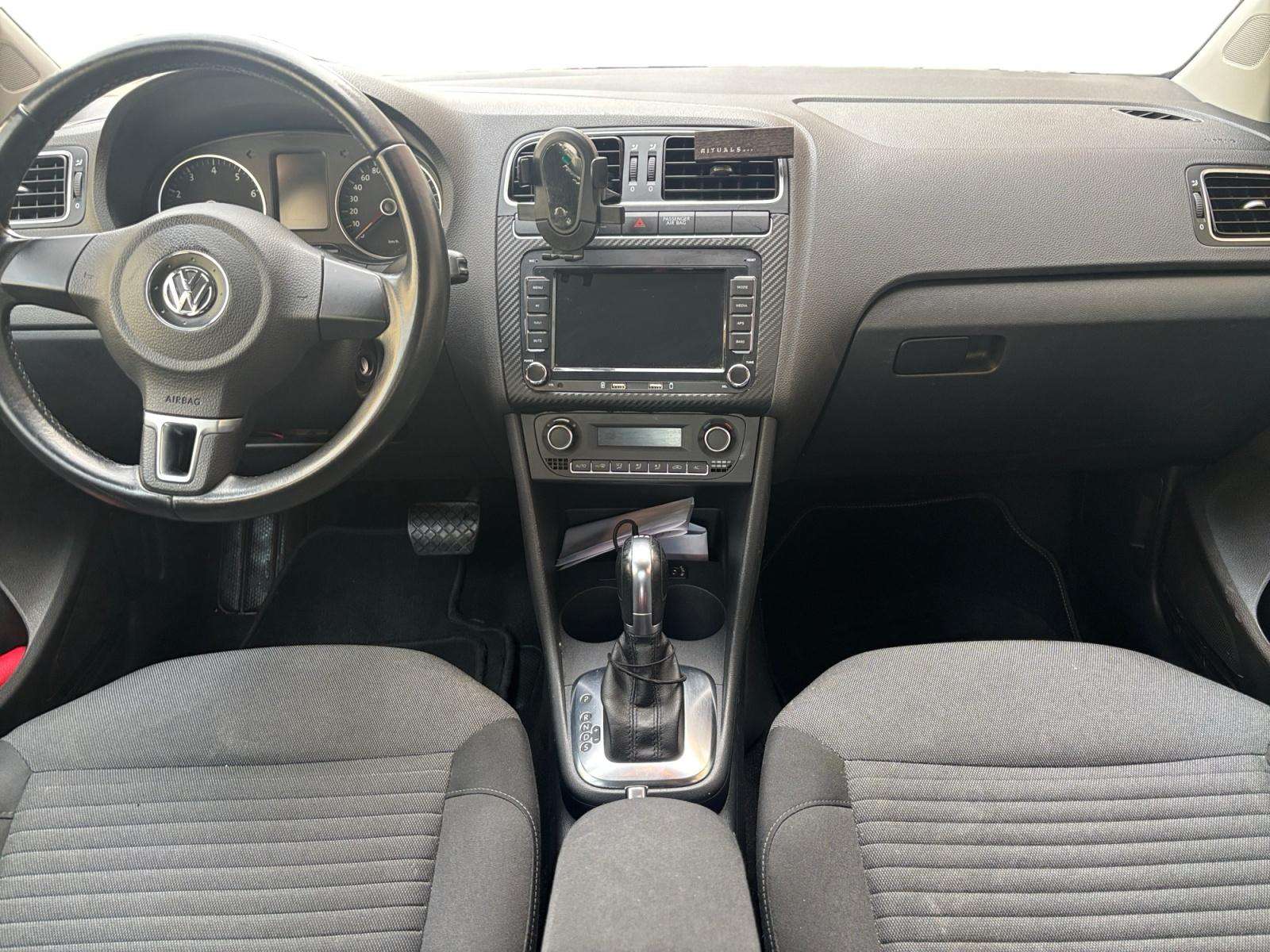 Volkswagen Polo Polo 1.4i Comfortline DSG/CAMÉRA DE RECUL/CARPLAY/BOITE AUTO