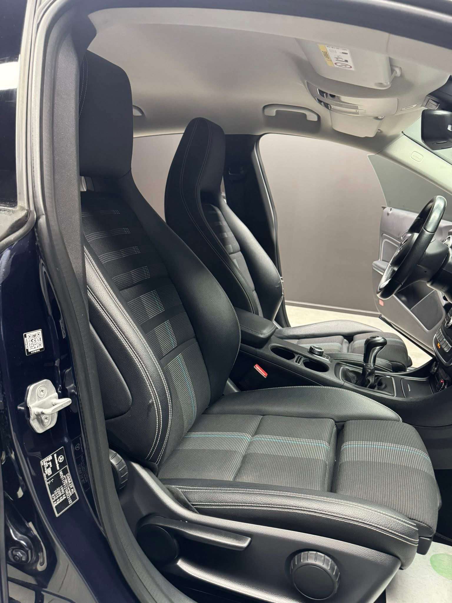 Mercedes-Benz CLA 180 CLA 180 d **12 mois de garantie**