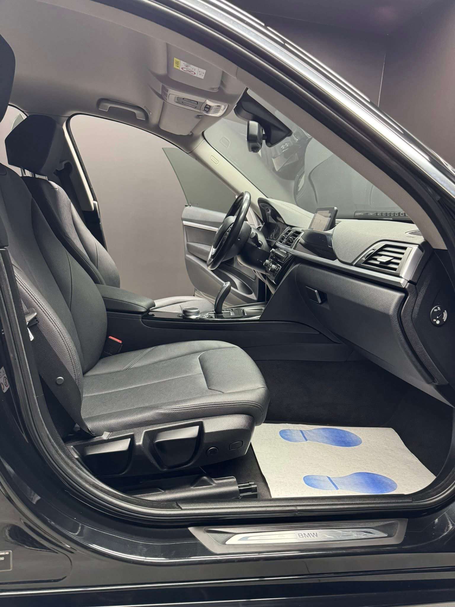 BMW 318 Gran Turismo 318 dA Luxury Line **12 mois de garantie**