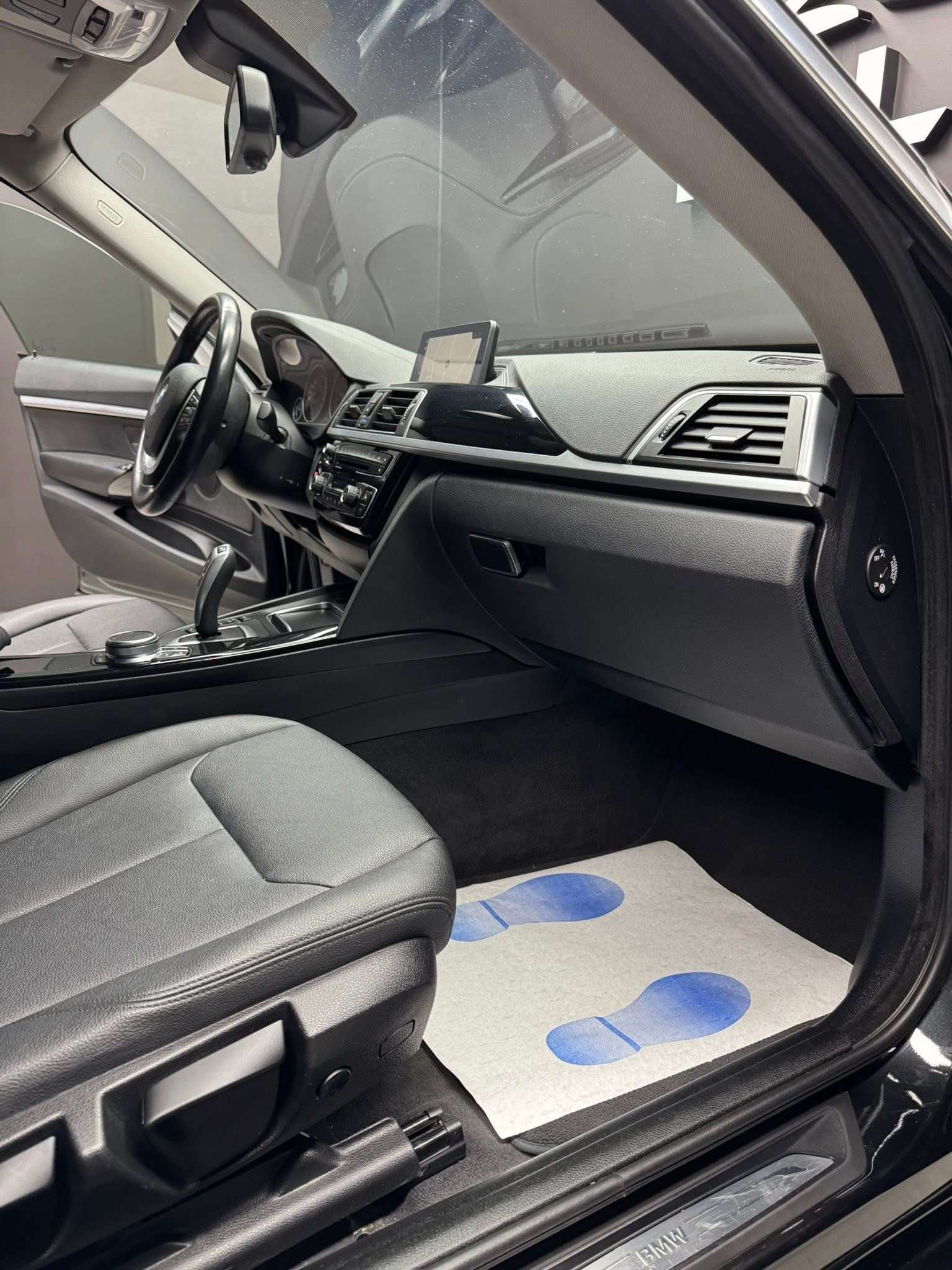 BMW 318 Gran Turismo 318 dA Luxury Line **12 mois de garantie**
