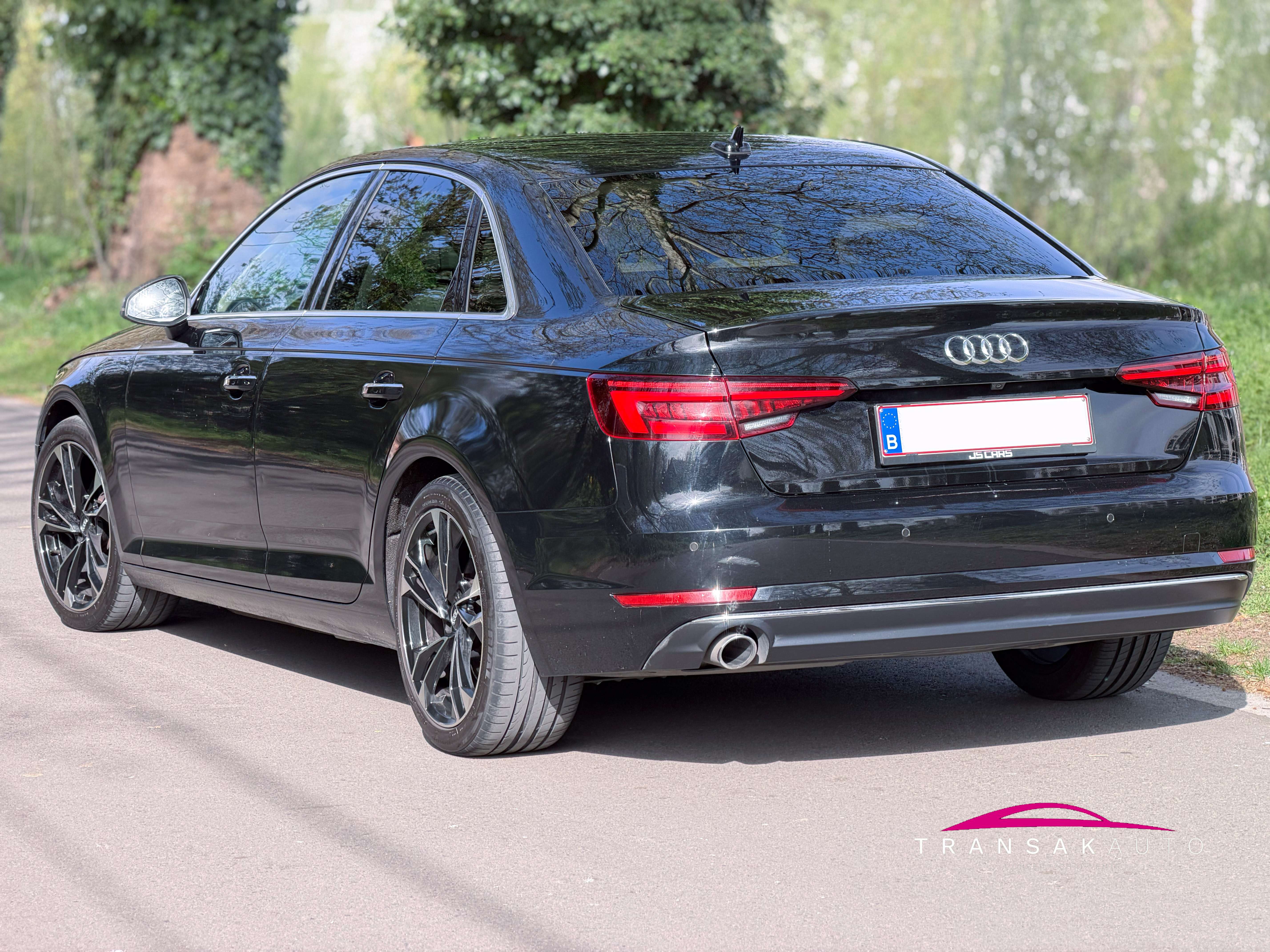 Audi A4 A4 2.0 TDi ultra business Design s tron + Garantie 12 mois