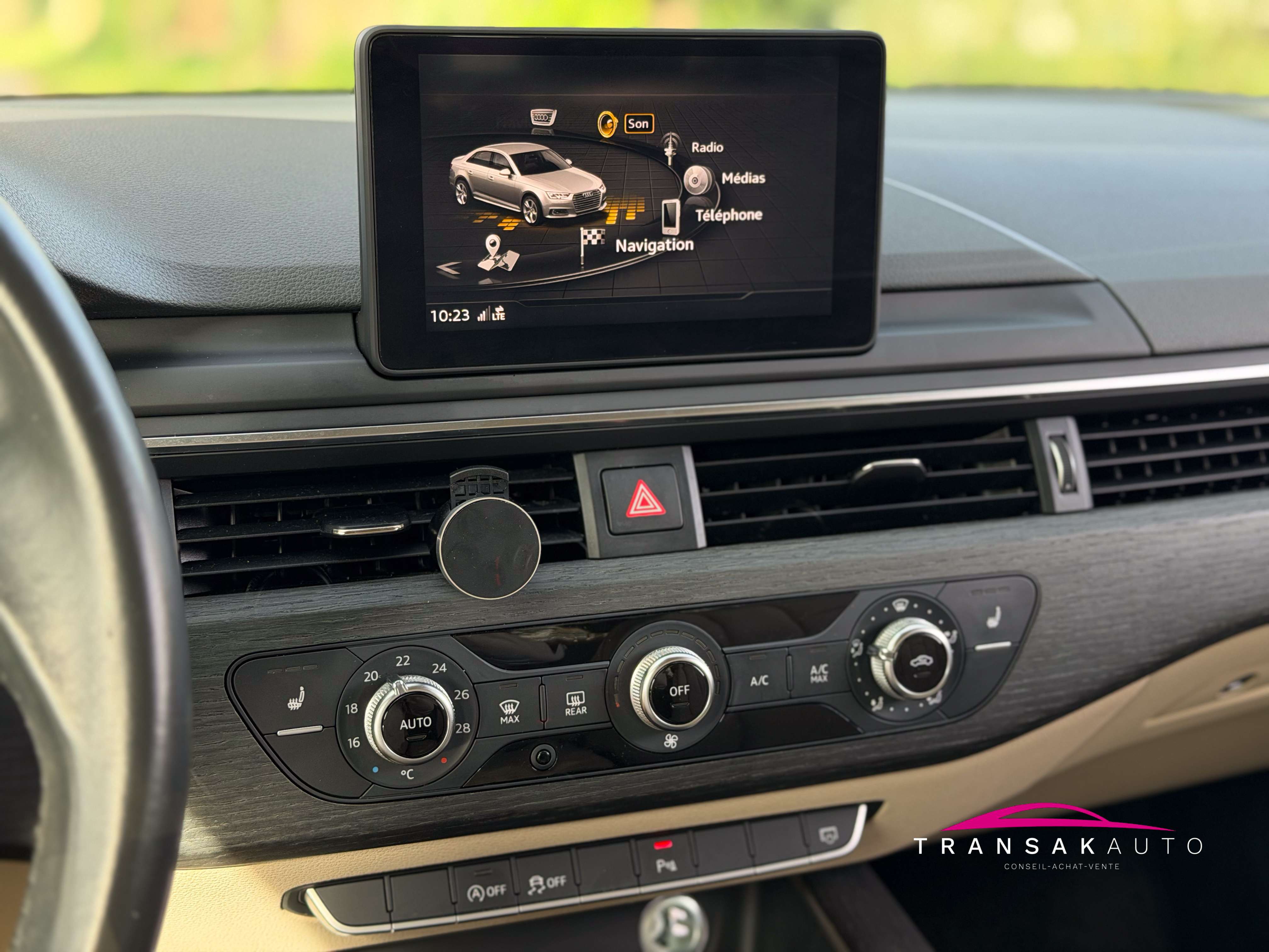 Audi A4 A4 2.0 TDi ultra business Design s tron + Garantie 12 mois