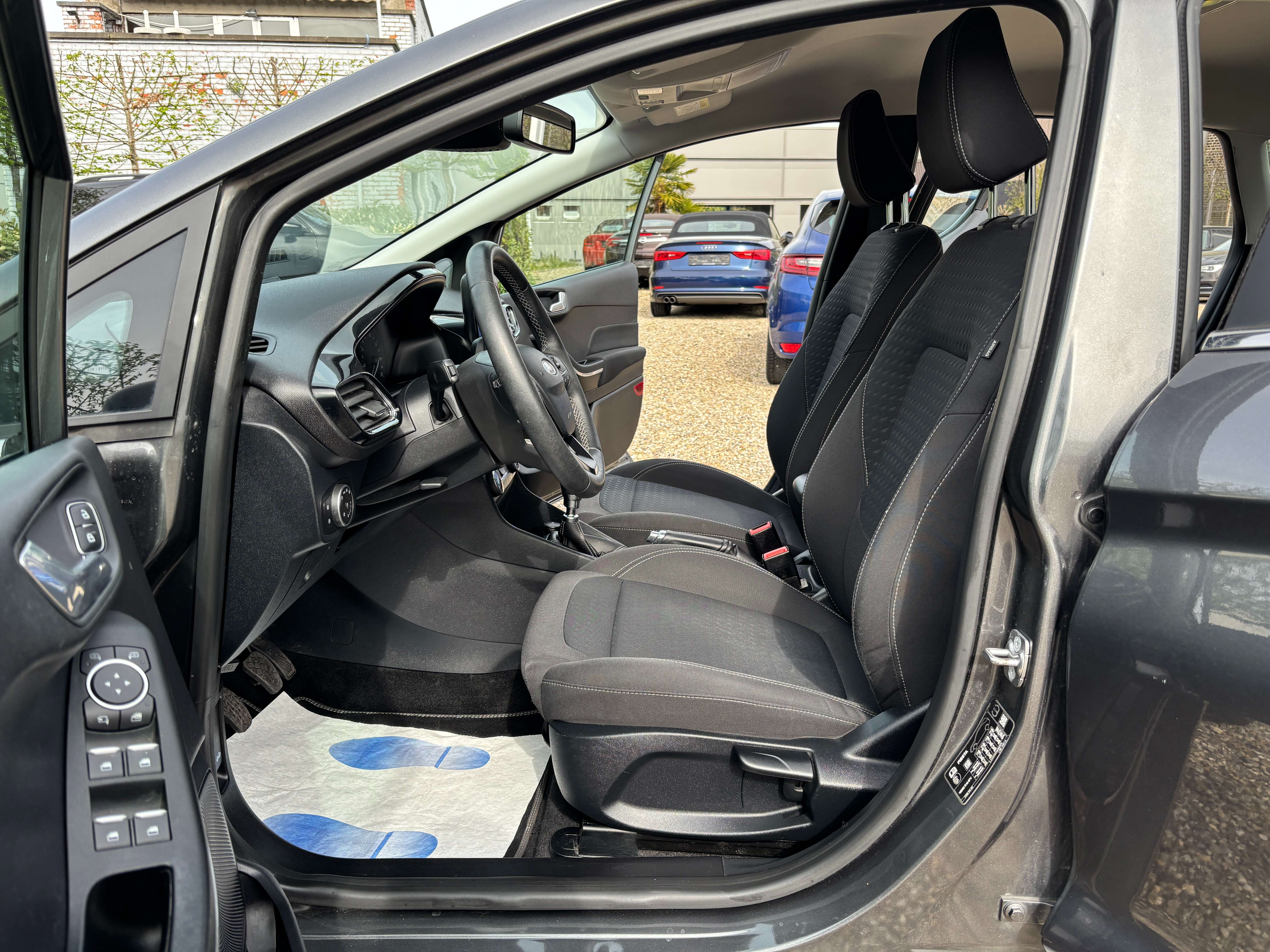 Ford Fiesta 1.0 EcoBoost *CARPLAY*VOLANT+SIEGE CHAUFF*1ER PROPRIO*GARANTIE*