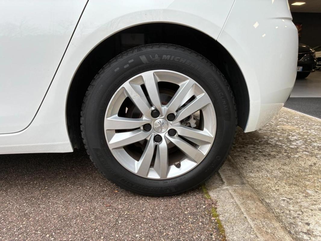 Peugeot 308 PHASE 2 1,5 BLUEHDI 130 BUSINESS | 1ERE MAIN FR SUIVI ENTRETIEN CARPLAY FX531