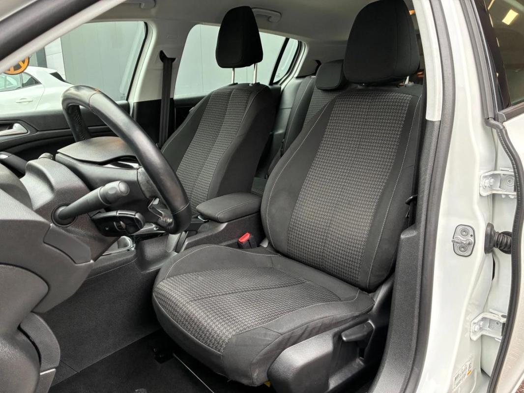 Peugeot 308 PHASE 2 1,5 BLUEHDI 130 BUSINESS | 1ERE MAIN FR SUIVI ENTRETIEN CARPLAY FX531