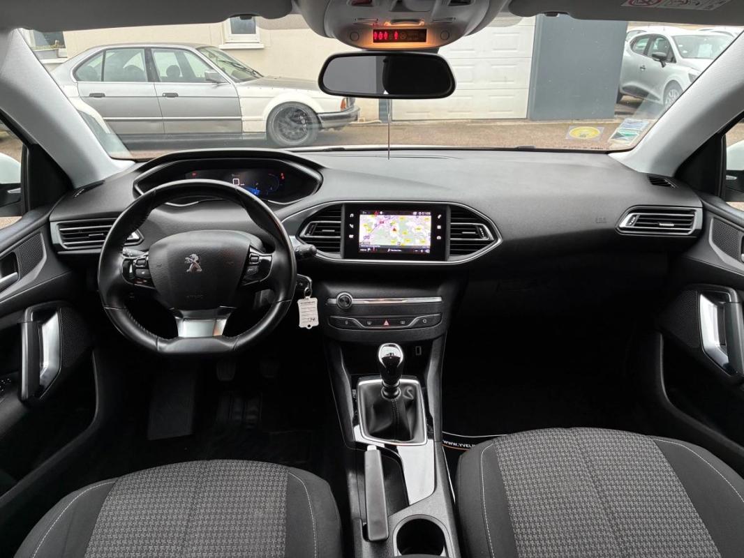 Peugeot 308 PHASE 2 1,5 BLUEHDI 130 BUSINESS | 1ERE MAIN FR SUIVI ENTRETIEN CARPLAY FX531