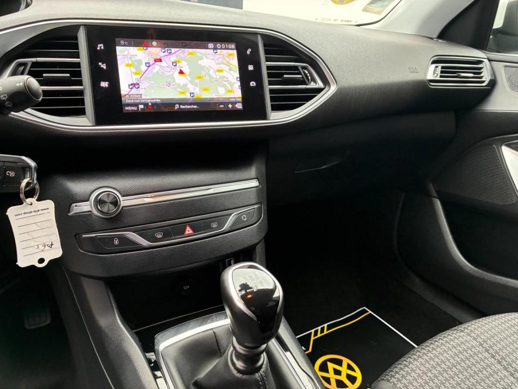 Peugeot 308 PHASE 2 1,5 BLUEHDI 130 BUSINESS | 1ERE MAIN FR SUIVI ENTRETIEN CARPLAY FX531