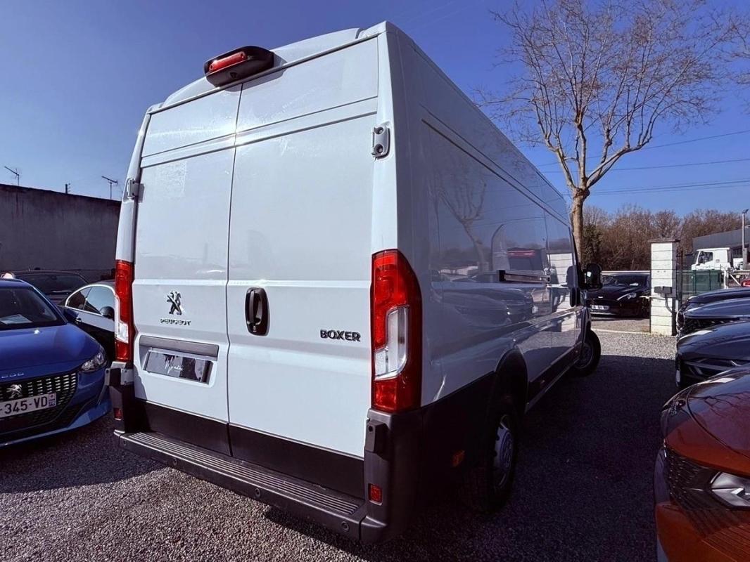 Peugeot Boxer Vu 2.2 BLUEHDI 140 L4H2 PREMIUM PACK / 1er MAIN TVA RECUPERABLE