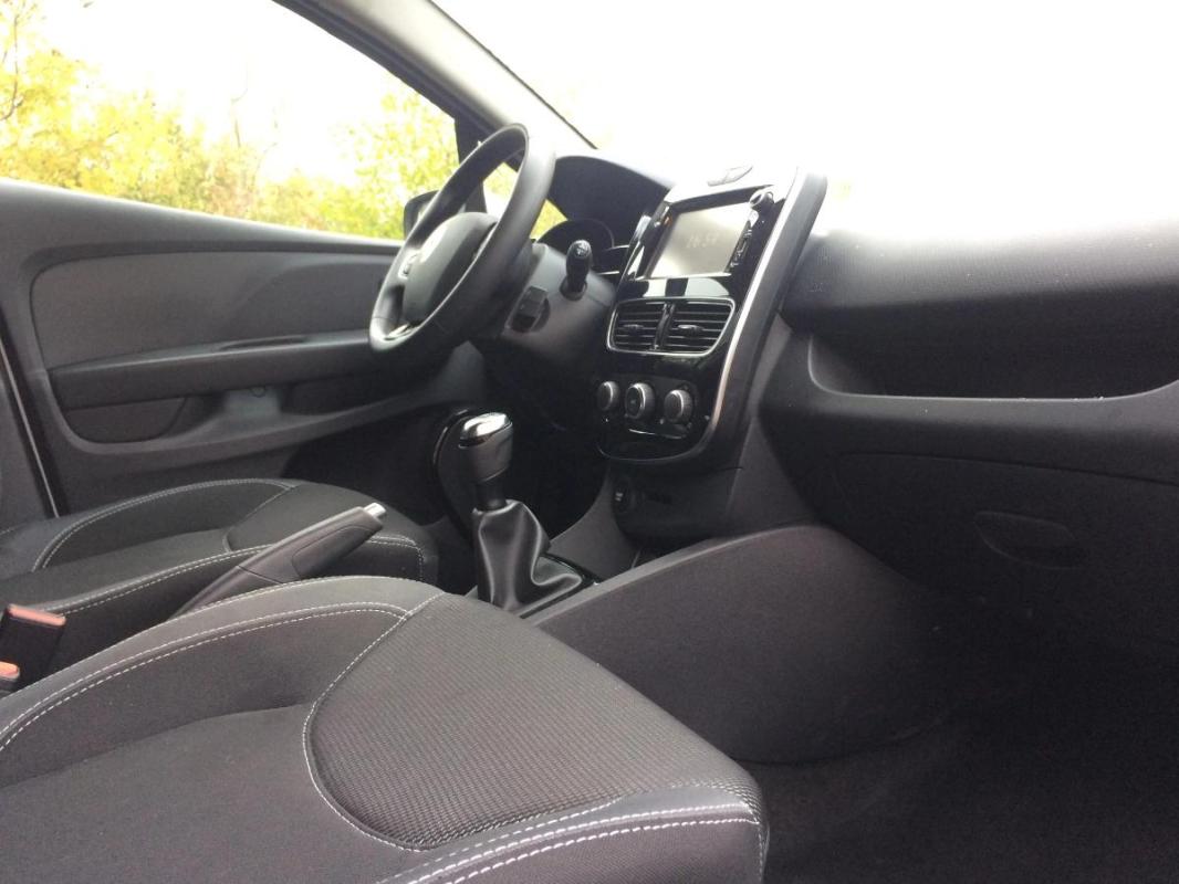 Renault Clio 4 (IV) PH2 | DCI 75 BUSINESS 1 MAIN FR SUIVI SOCIETE 2 PLACES GPS RADAR FF422
