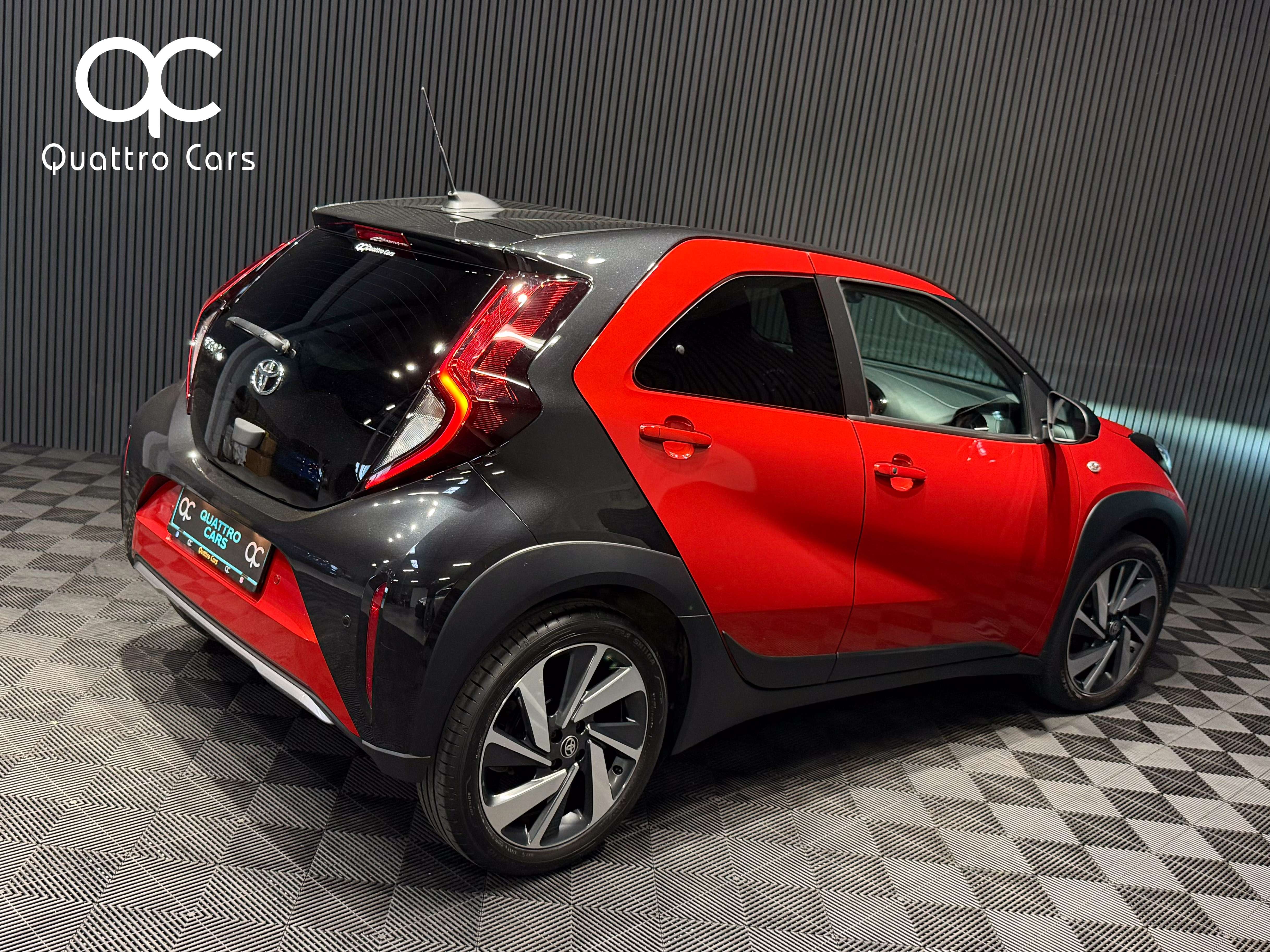 Toyota Aygo X 1.0 VVT-i - Boite Auto - Camera - Car Play - Gps