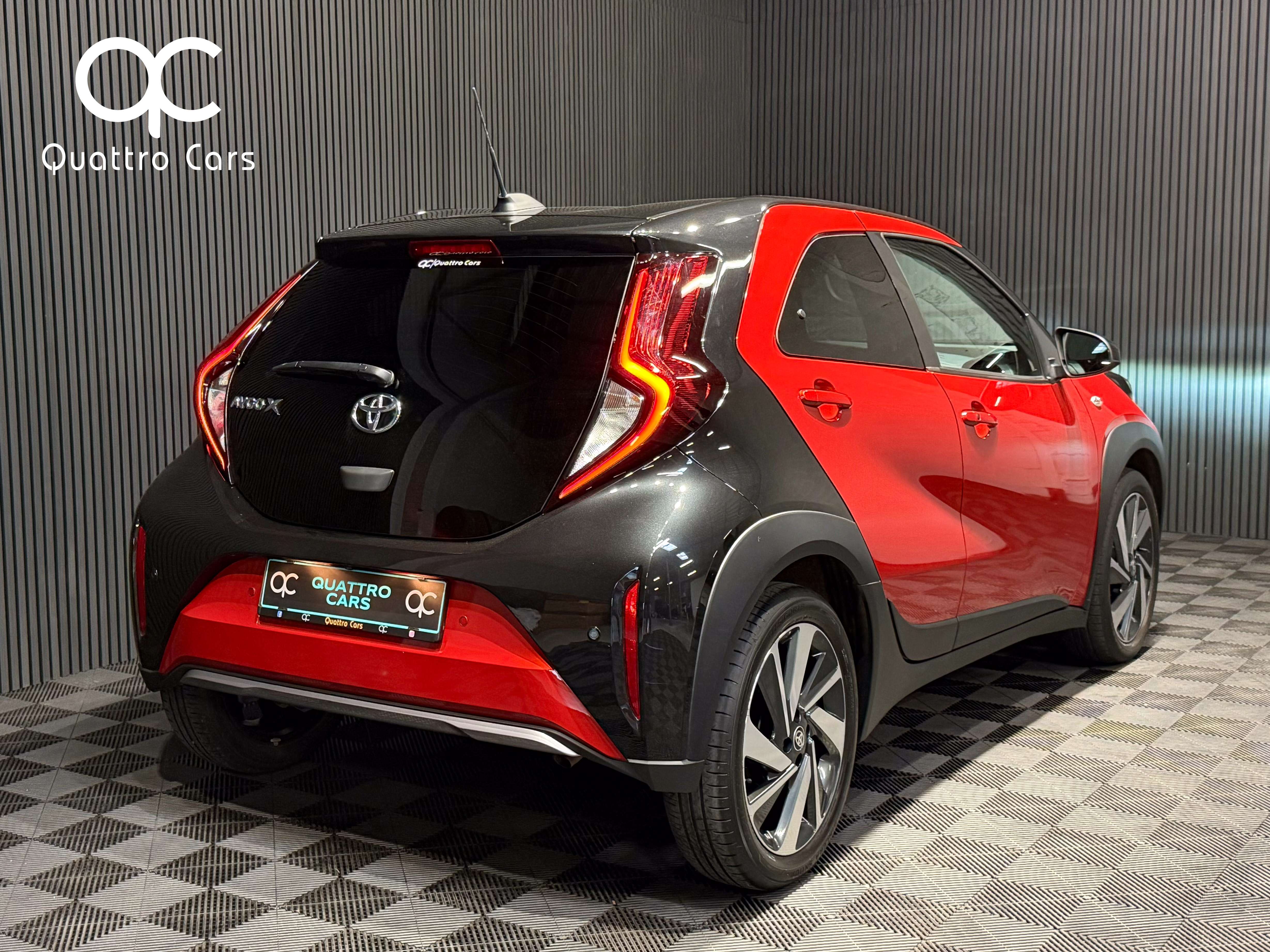 Toyota Aygo X 1.0 VVT-i - Boite Auto - Camera - Car Play - Gps