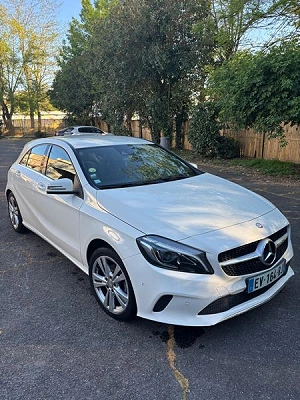 Mercedes-Benz Classe A III (2) 180 D SENSATION 7G-DCT