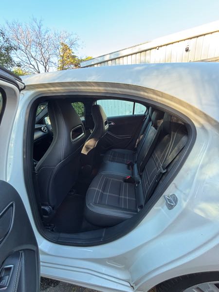Mercedes-Benz Classe A III (2) 180 D SENSATION 7G-DCT