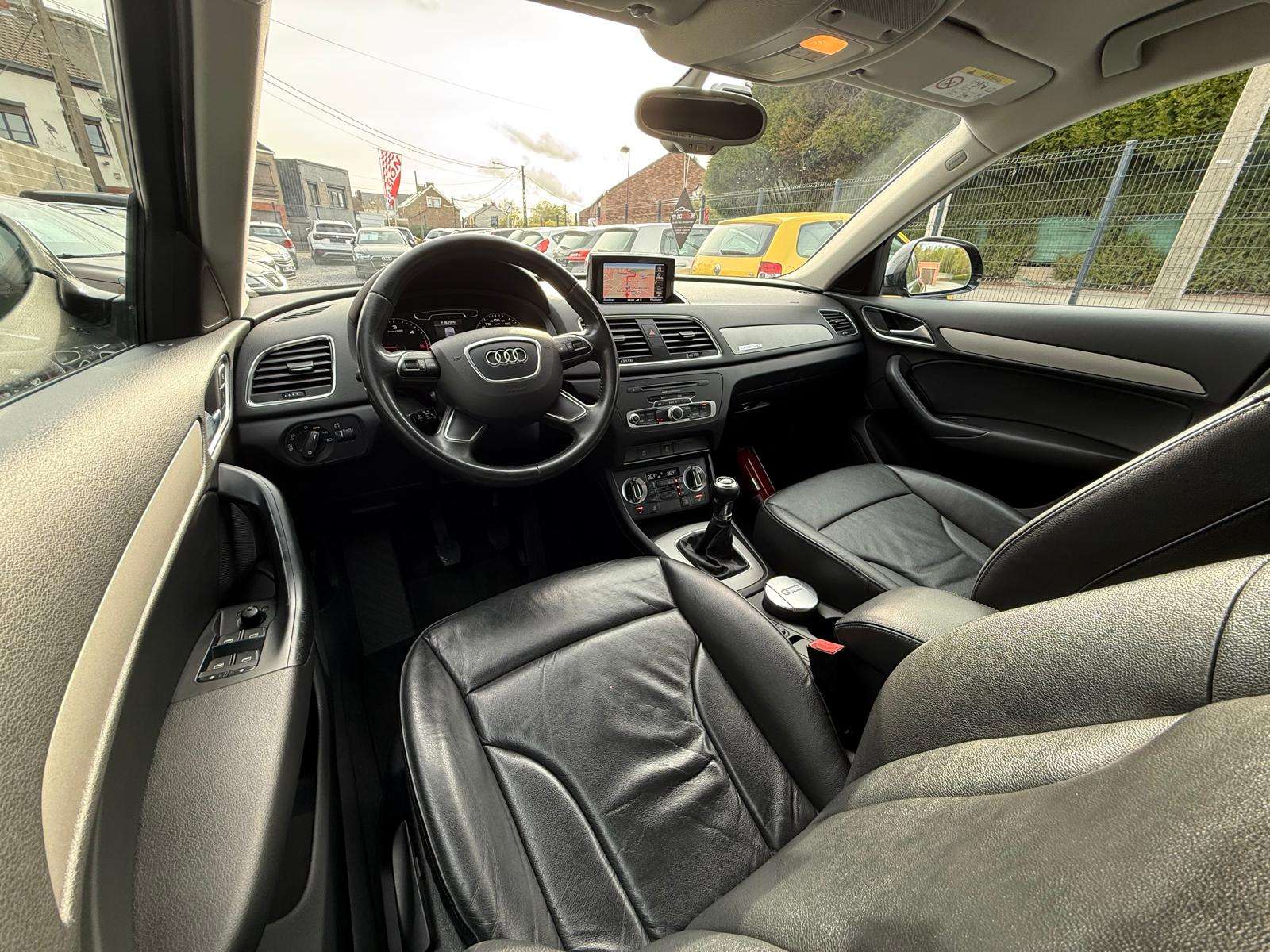 Audi Q3 Q3 2.0 TDi Quattro / 1e Main / GPS / Xenon / Cuir / Siège chauffant / Entretien + CT OK