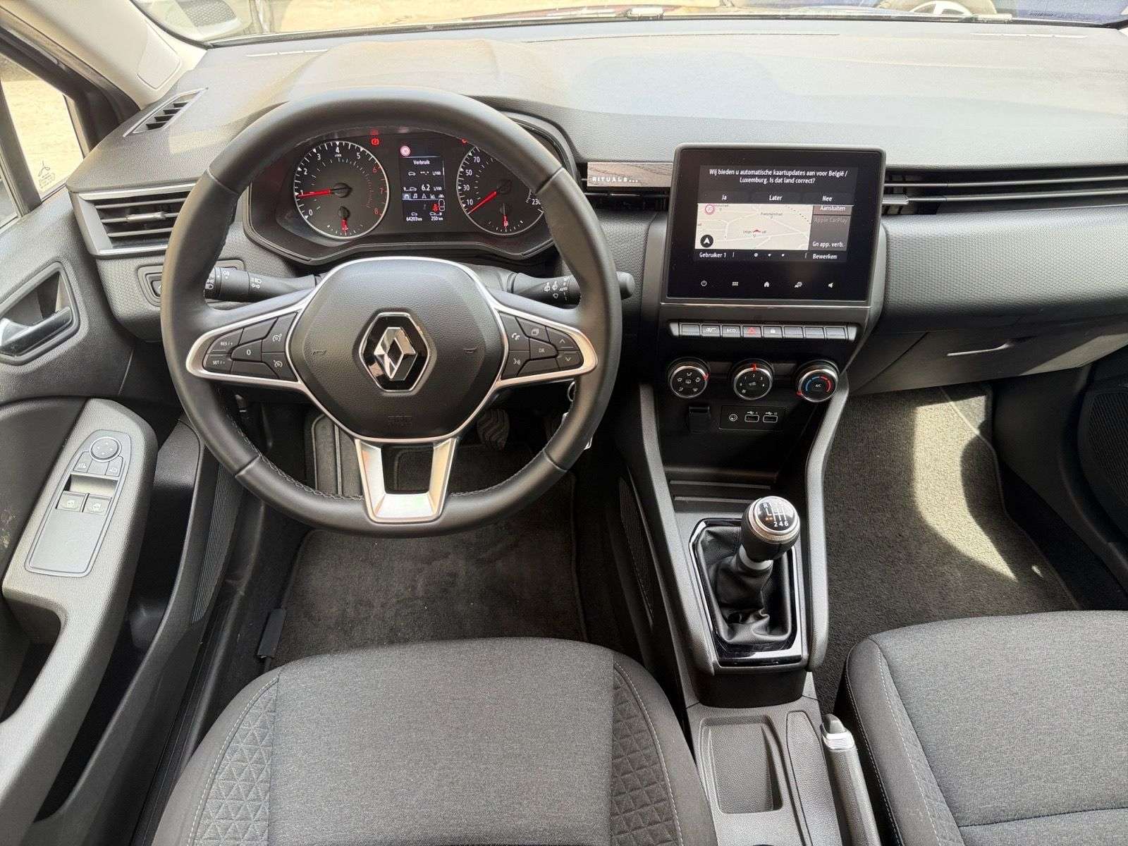Renault Clio Clio 1.0 TCe / GARANTIE 12 MOIS RENAULT / CARNET COMPLET